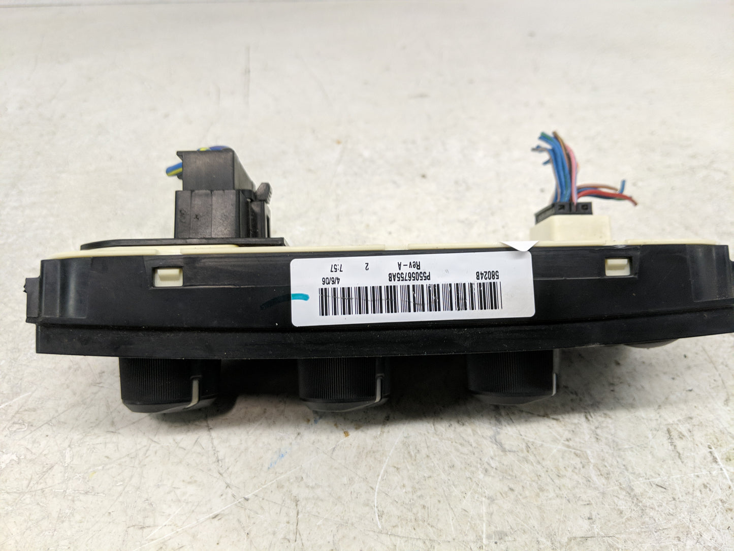 2006-2007 Dodge Ram 1500 Climate Control Module Temperature AC/Heater Replacement P/N:P55056755AB Fits Fits 2006 2007 2008 O