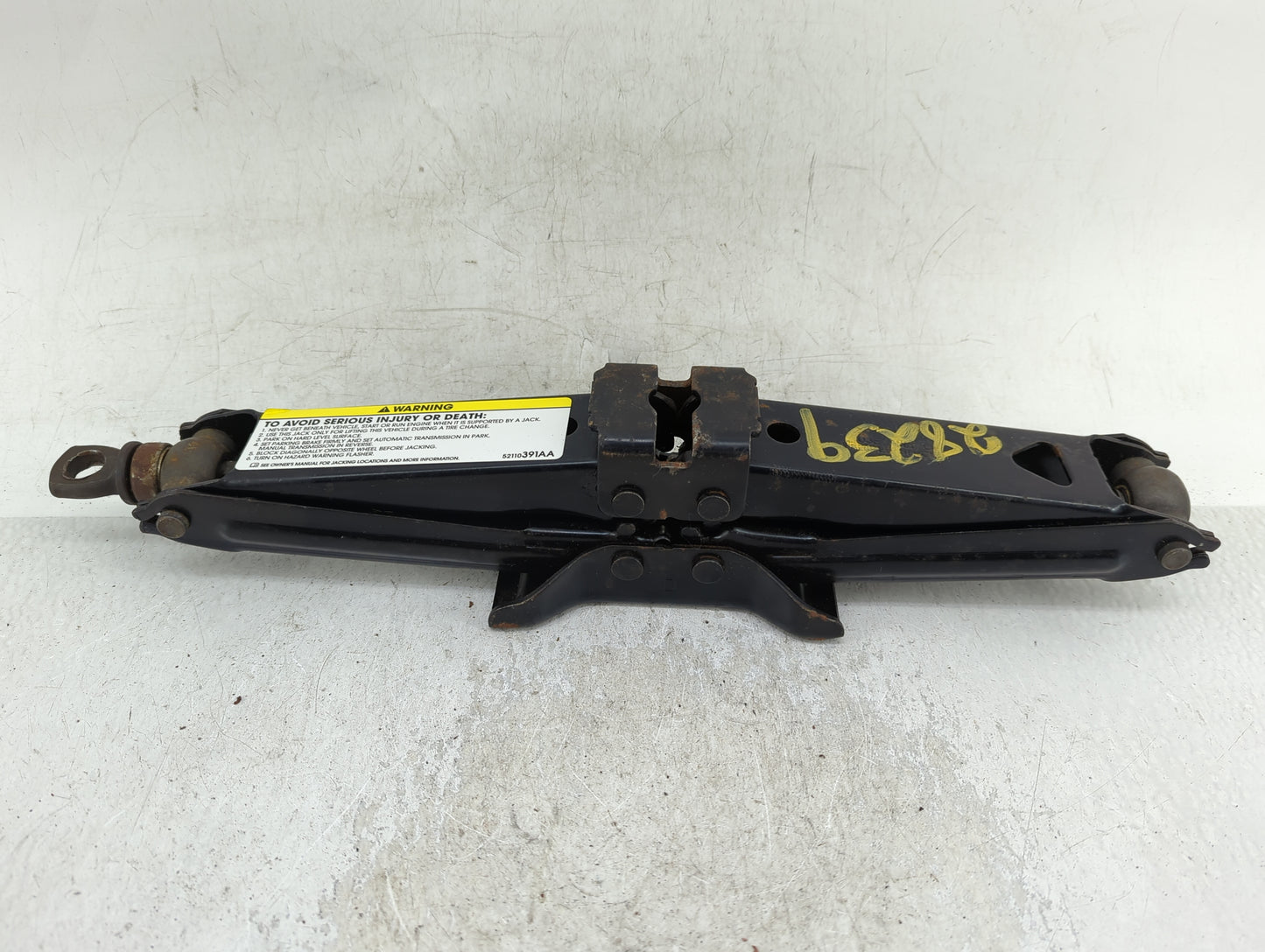 2006 Dodge Ram 1500 Spare Scissor Car Jack - Oemusedautoparts1.com