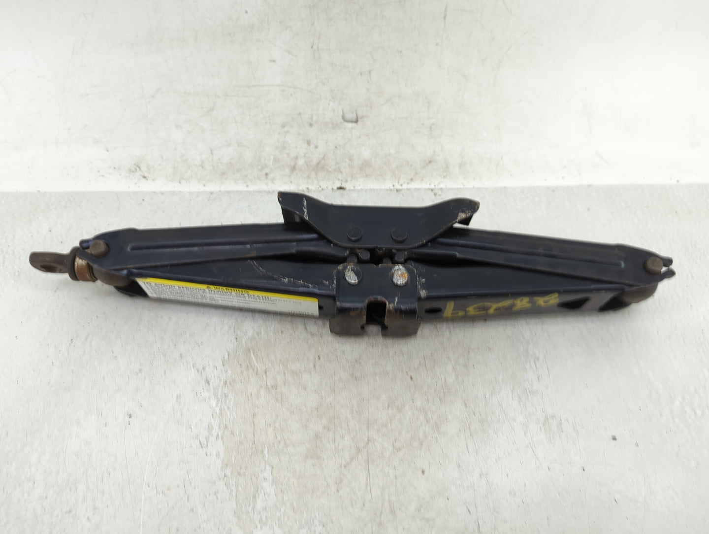 2006 Dodge Ram 1500 Spare Scissor Car Jack - Oemusedautoparts1.com