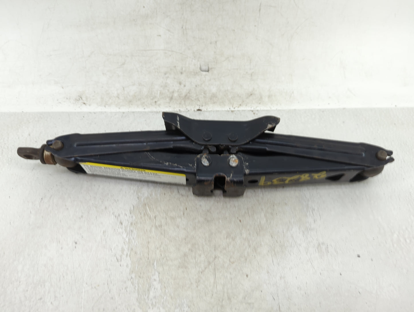 2006 Dodge Ram 1500 Spare Scissor Car Jack - Oemusedautoparts1.com