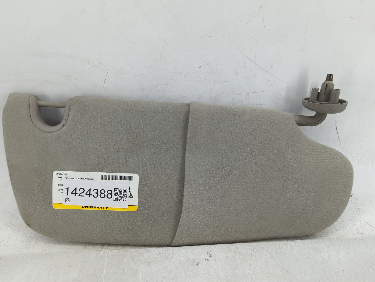 2006 Dodge Ram 1500 Sun Visor Shade Replacement Passenger Right Mirror Fits OEM Used Auto Parts - Oemusedautoparts1.com