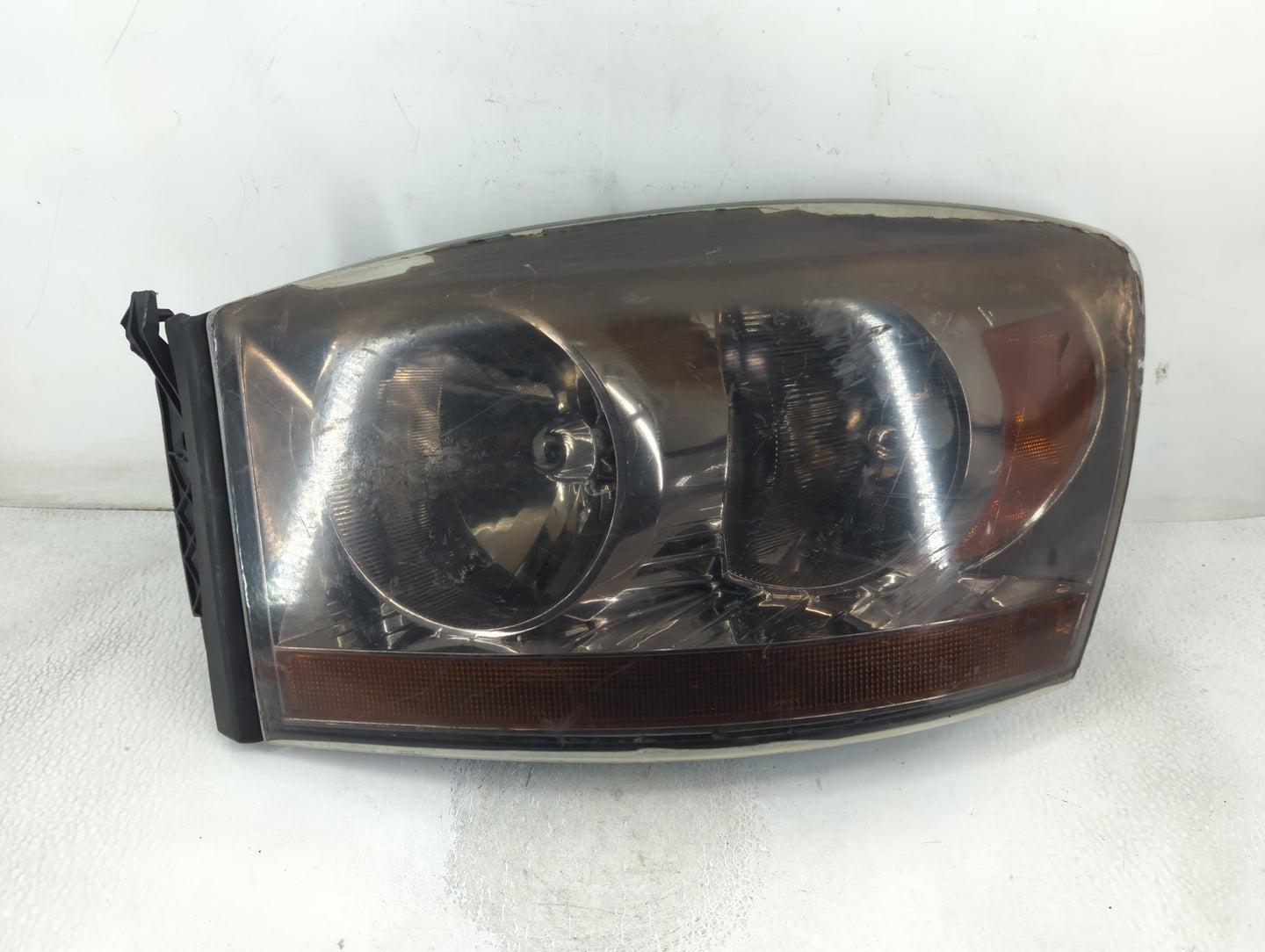 2006-2006 Dodge Ram 1500 Driver Left Oem Head Light Headlight Lamp - Oemusedautoparts1.com