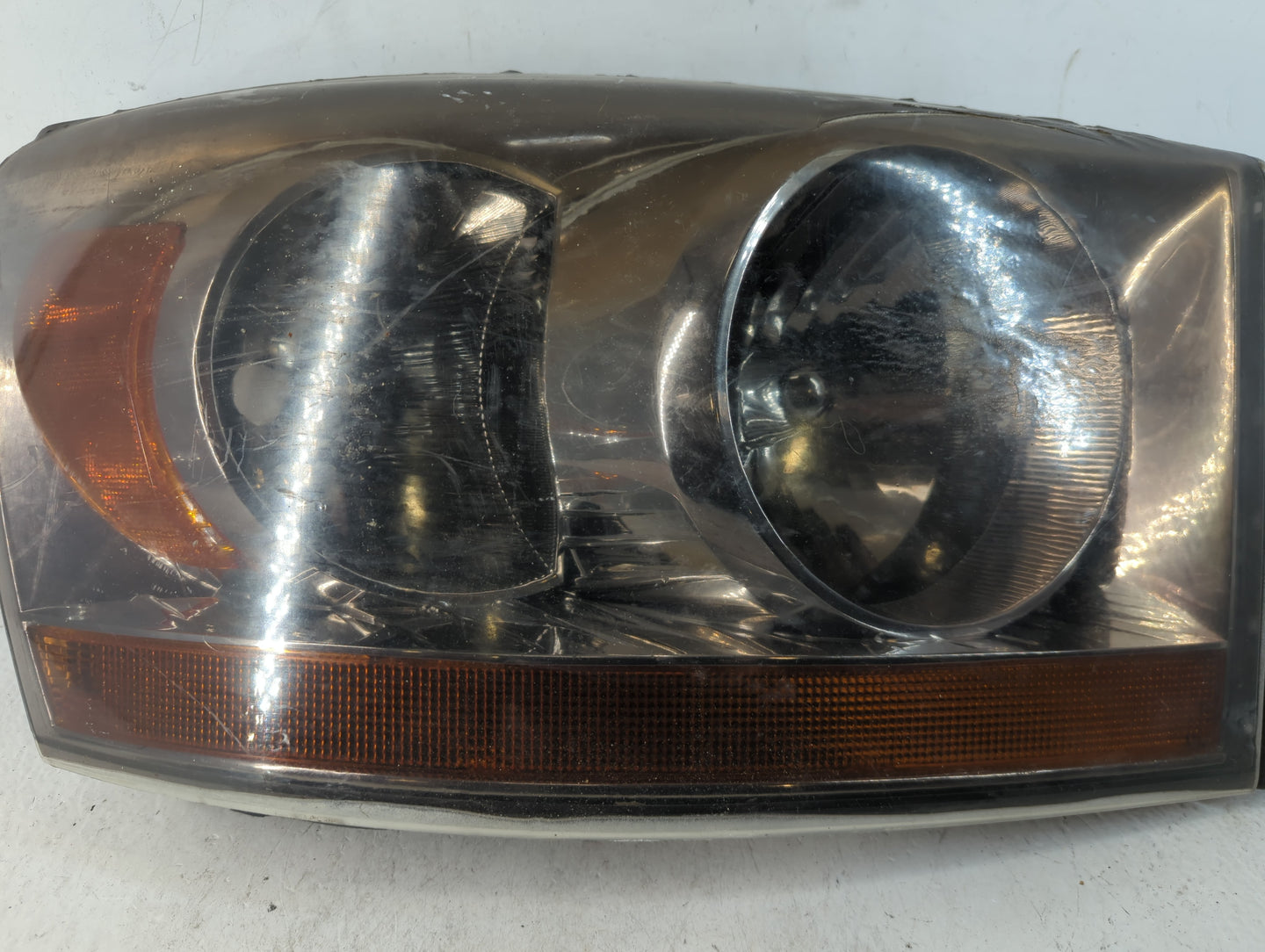 2006-2006 Dodge Ram 1500 Passenger Right Oem Head Light Headlight Lamp - Oemusedautoparts1.com
