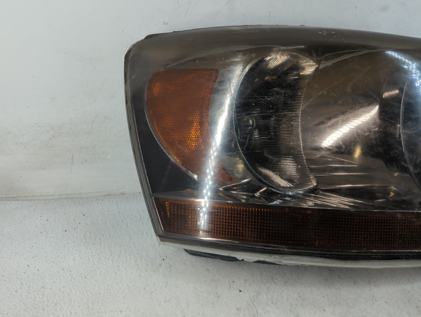 2006-2006 Dodge Ram 1500 Passenger Right Oem Head Light Headlight Lamp - Oemusedautoparts1.com