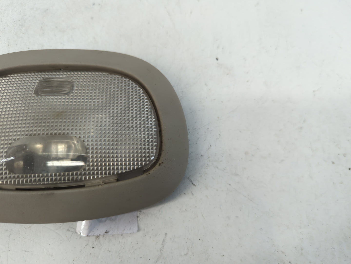 2006 Dodge Ram 1500 Overhead Roof Console Interior Dome Light - Oemusedautoparts1.com