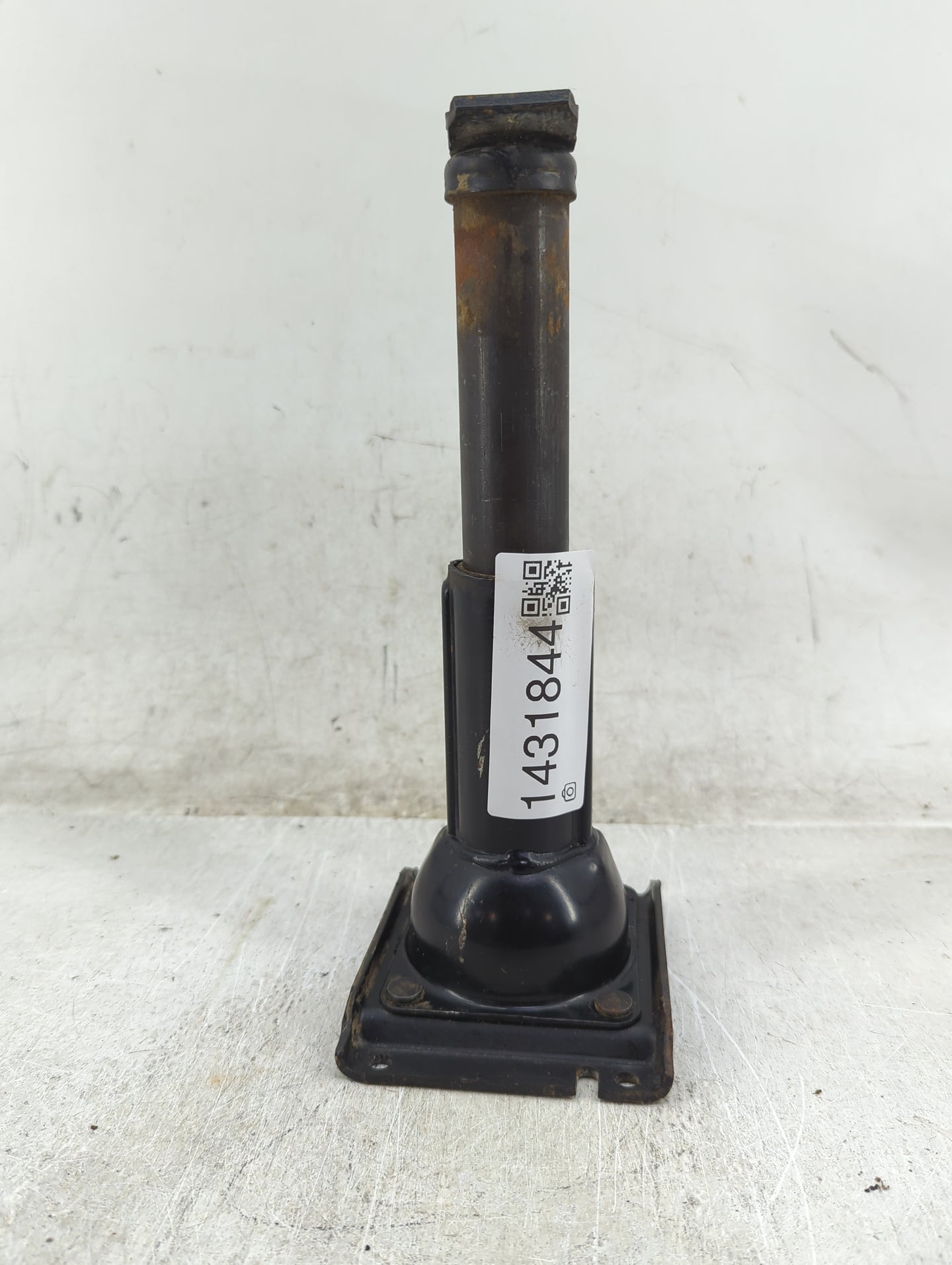 2006 Dodge Ram 2500 Spare Scissor Car Jack - Oemusedautoparts1.com