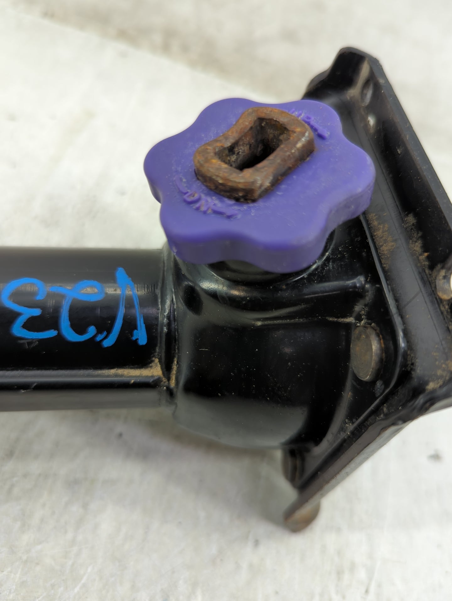 2006 Dodge Ram 2500 Spare Scissor Car Jack - Oemusedautoparts1.com