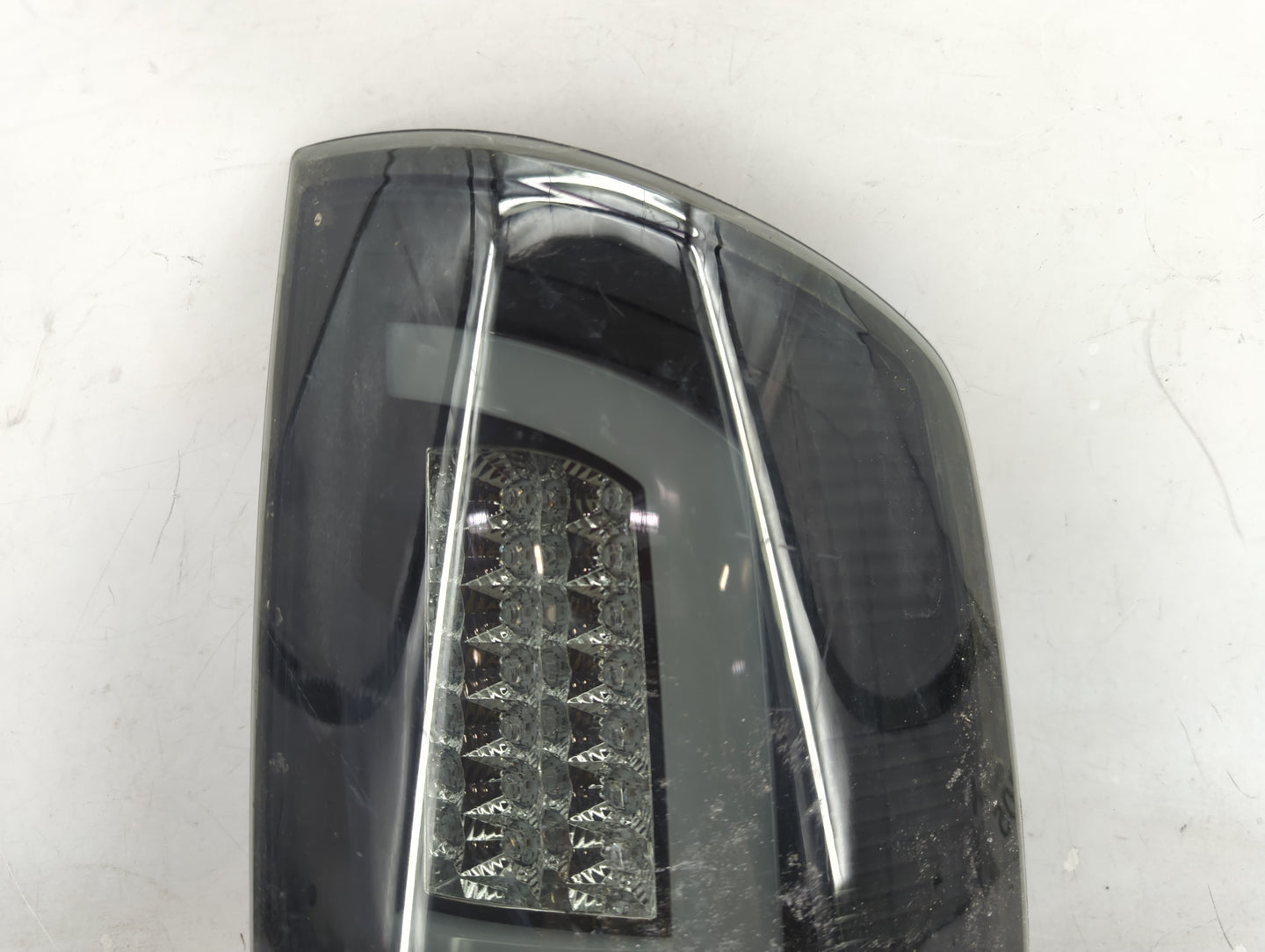 2003-2006 Dodge Ram 2500 Tail Light Assembly Driver Left OEM P/N:12V 3157 Fits Fits 2002 2003 2004 2005 2006 OEM Used Auto P