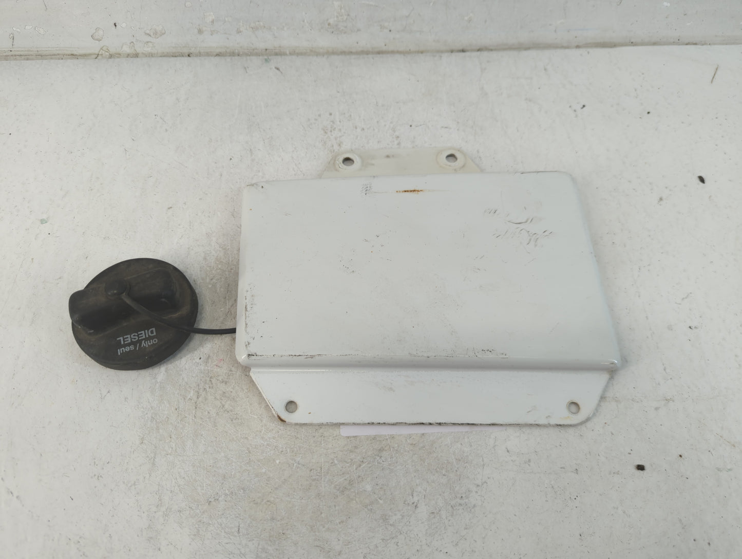 2006 Dodge Sprinter 2500 Fuel Tank Door Lid Gas Tank - Oemusedautoparts1.com