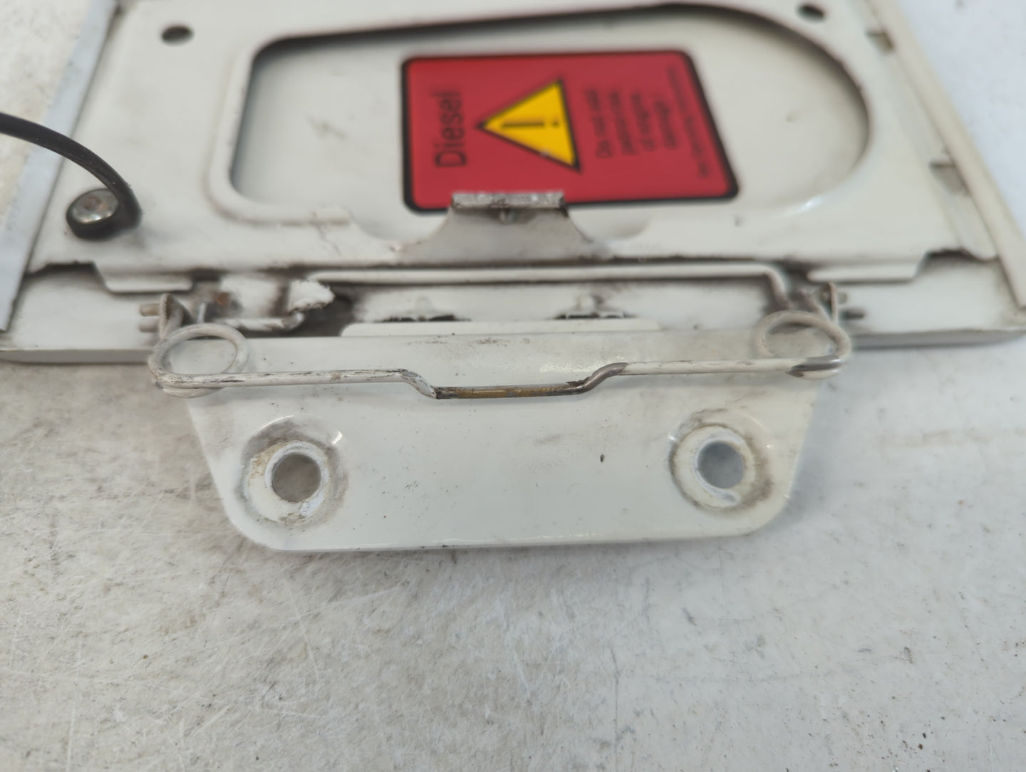 2006 Dodge Sprinter 2500 Fuel Tank Door Lid Gas Tank - Oemusedautoparts1.com