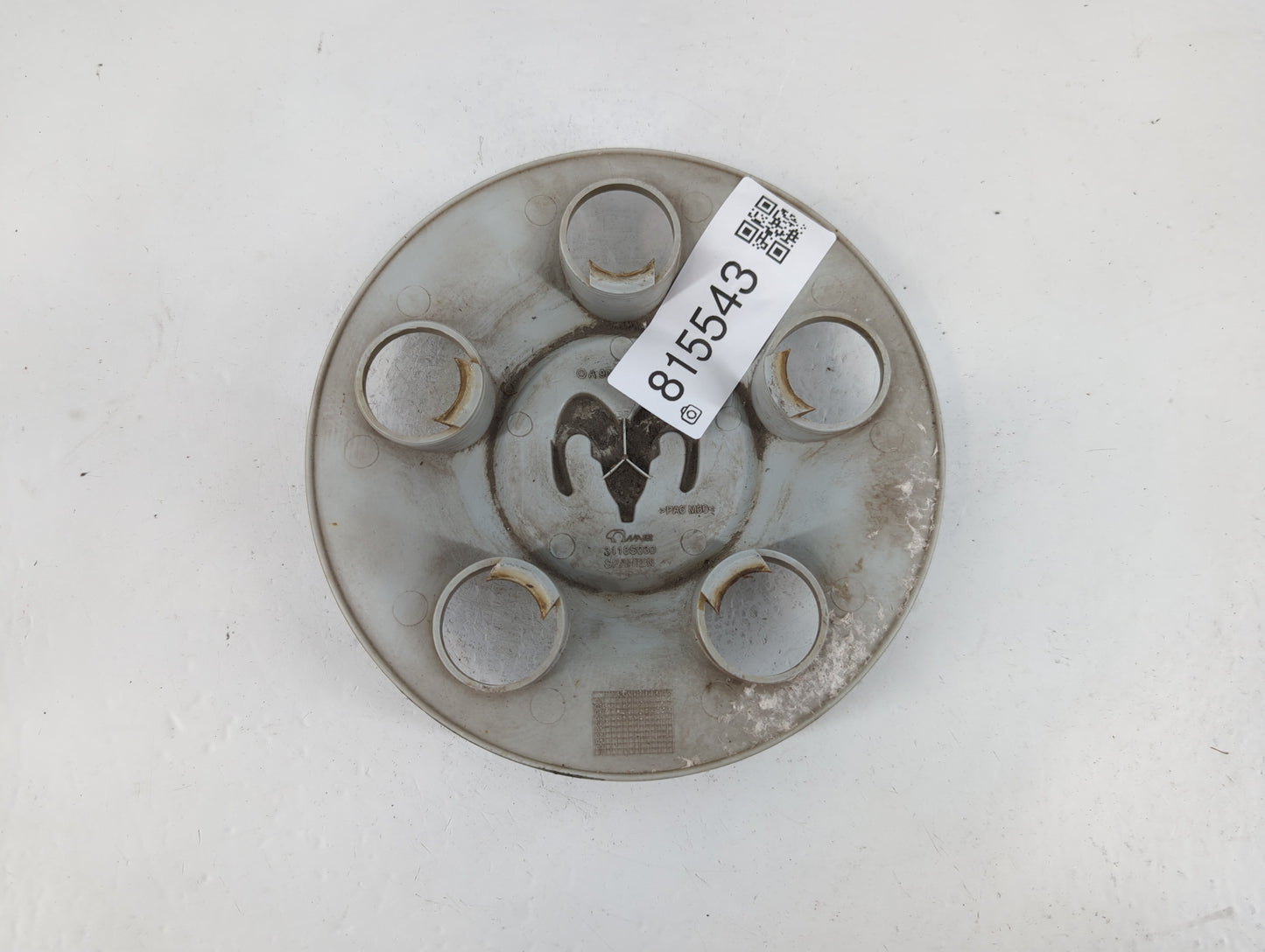 2006 Dodge Sprinter 2500 Center Cap Oem 815543 - Oemusedautoparts1.com