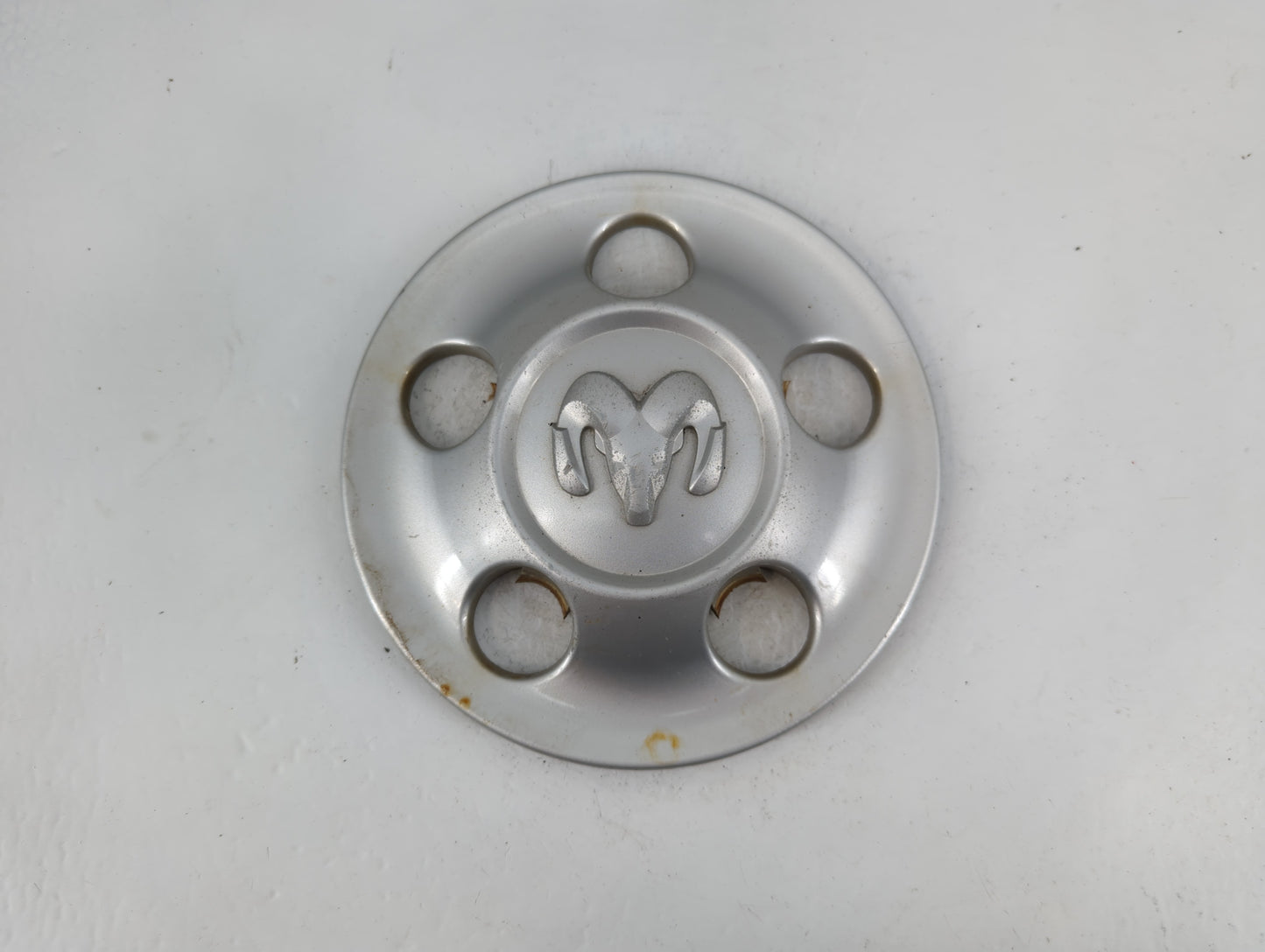 2006 Dodge Sprinter 2500 Center Cap Oem - Oemusedautoparts1.com