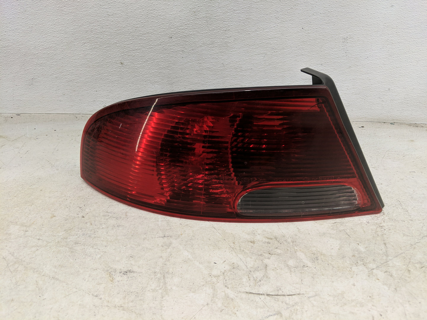 2001-2006 Dodge Stratus Tail Light Assembly Driver Left OEM Fits Fits 2001 2002 2003 2004 2005 2006 OEM Used Auto Parts - Oe