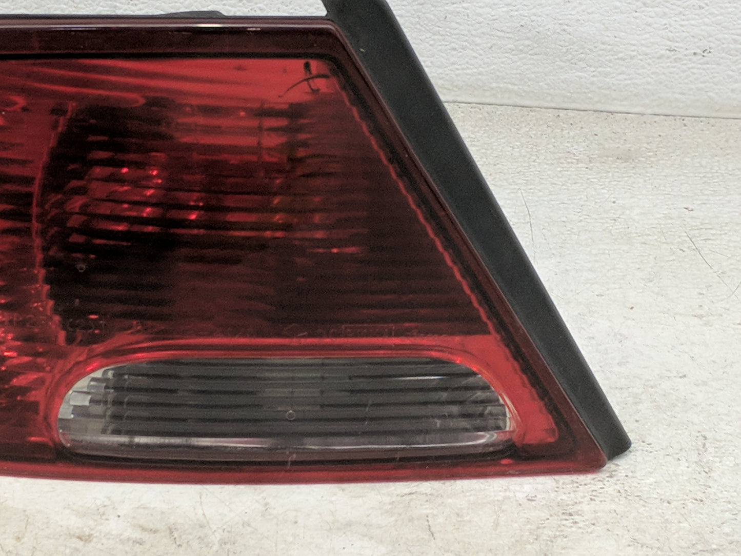 2001-2006 Dodge Stratus Tail Light Assembly Driver Left OEM Fits Fits 2001 2002 2003 2004 2005 2006 OEM Used Auto Parts - Oe