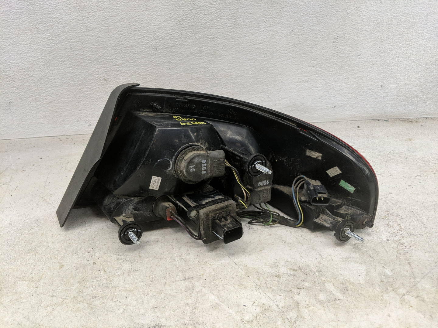 2001-2006 Dodge Stratus Tail Light Assembly Driver Left OEM Fits Fits 2001 2002 2003 2004 2005 2006 OEM Used Auto Parts - Oe