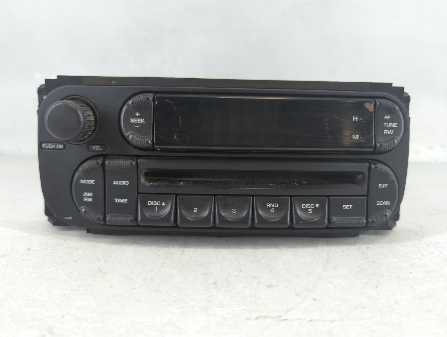 2004-2006 Dodge Stratus Radio AM FM Cd Player Receiver Replacement P/N:P05091506AE Fits OEM Used Auto Parts - Oemusedautopar