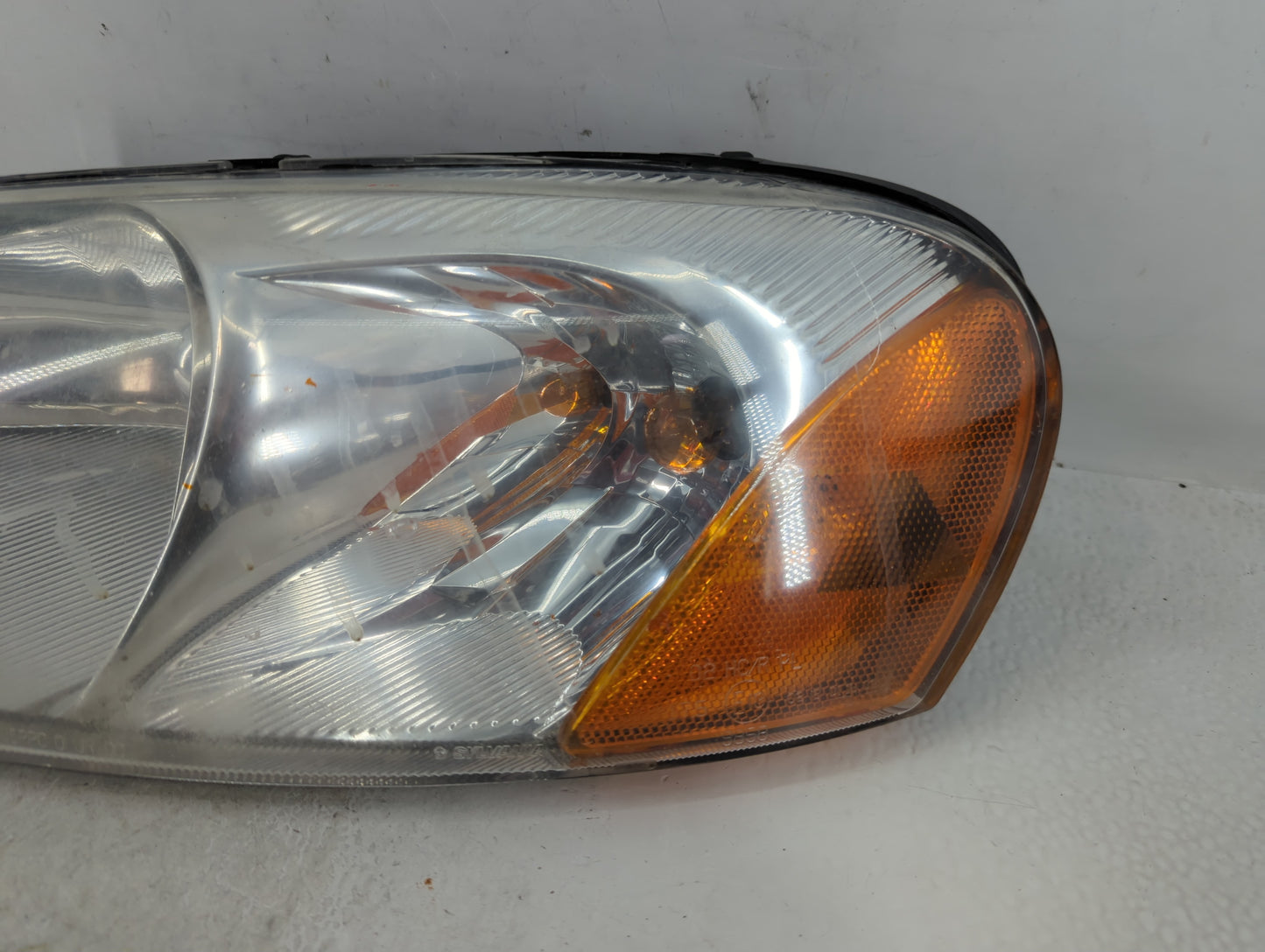 2001-2006 Dodge Stratus Tail Light Assembly Passenger Right OEM P/N:04805823AC Fits Fits 2001 2002 2003 2004 2005 2006 OEM U