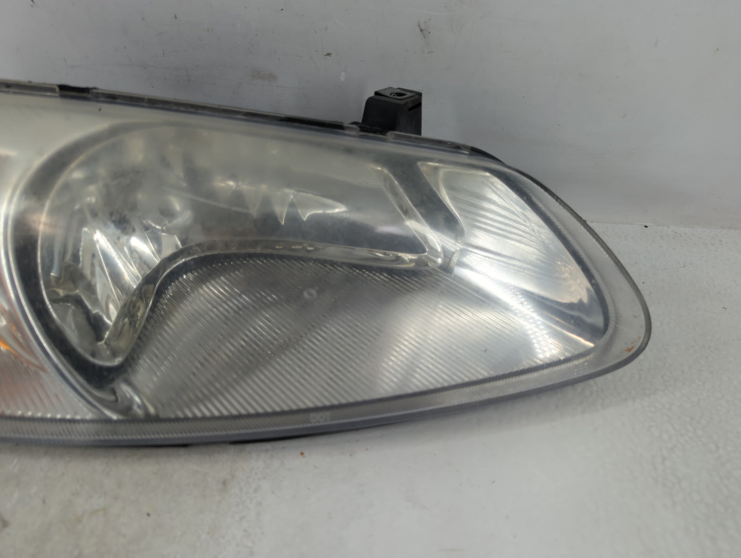 2001-2006 Dodge Stratus Tail Light Assembly Passenger Right OEM P/N:6B-5925-0008 Fits Fits 2001 2002 2003 2004 2005 2006 OEM
