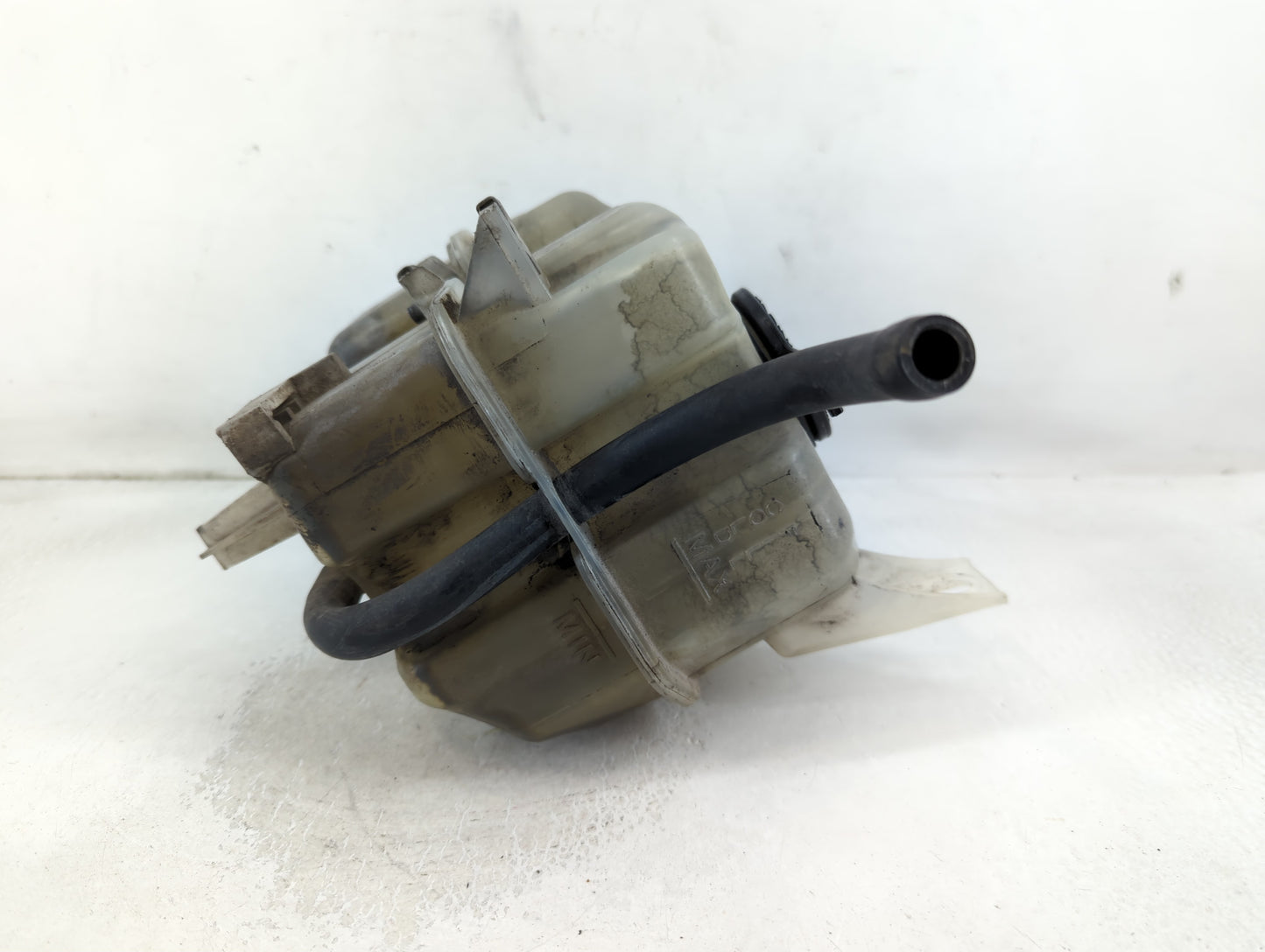 2004-2006 Dodge Stratus Windshield Washer Fluid Reservoir Bottle Oem - Oemusedautoparts1.com
