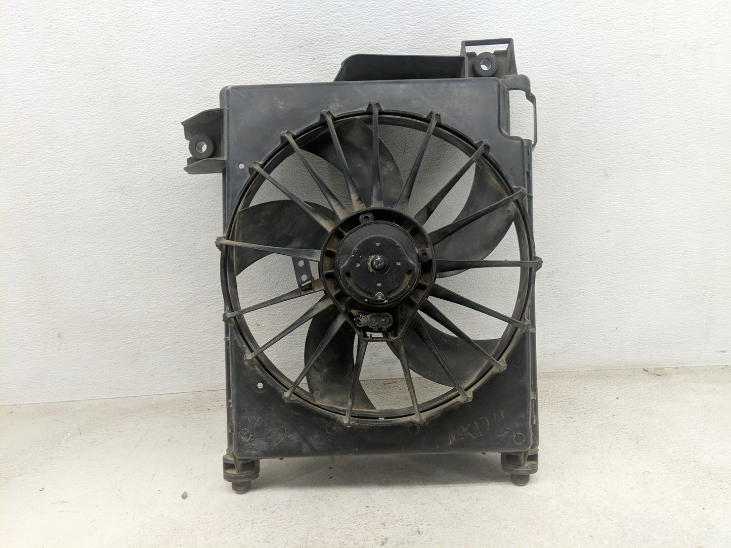 2004-2006 Dodge Ram 1500 Electric Radiator Cooling Fan Motor Assembly - Oemusedautoparts1.com
