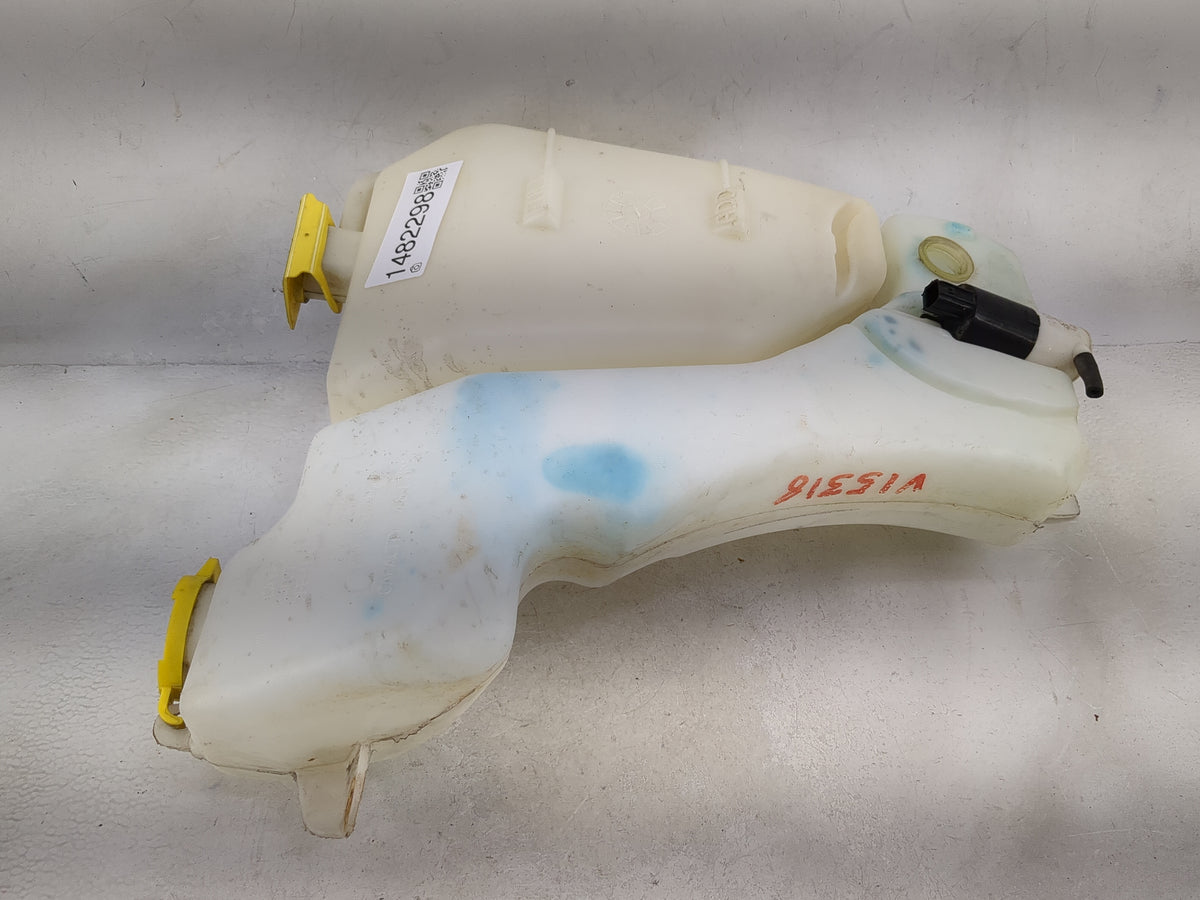 2006 Dodge Ram 1500 Windshield Washer Fluid Reservoir Bottle - Oemusedautoparts1.com