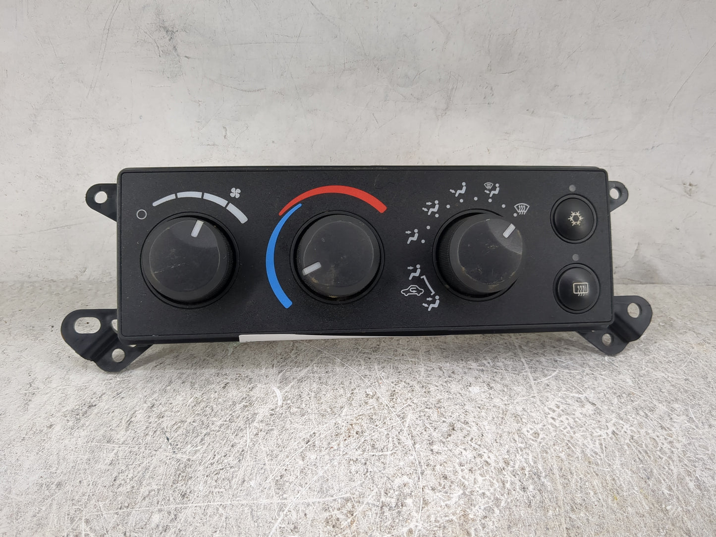 2006-2007 Dodge Ram 1500 Climate Control Module Temperature AC/Heater Replacement P/N:P55056569AE 58024B Fits Fits 2006 2007