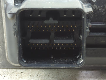 2006 Ford Crown Victoria PCM Engine Control Computer ECU ECM PCU OEM P/N:6W7A-12A650-AKB Fits OEM Used Auto Parts