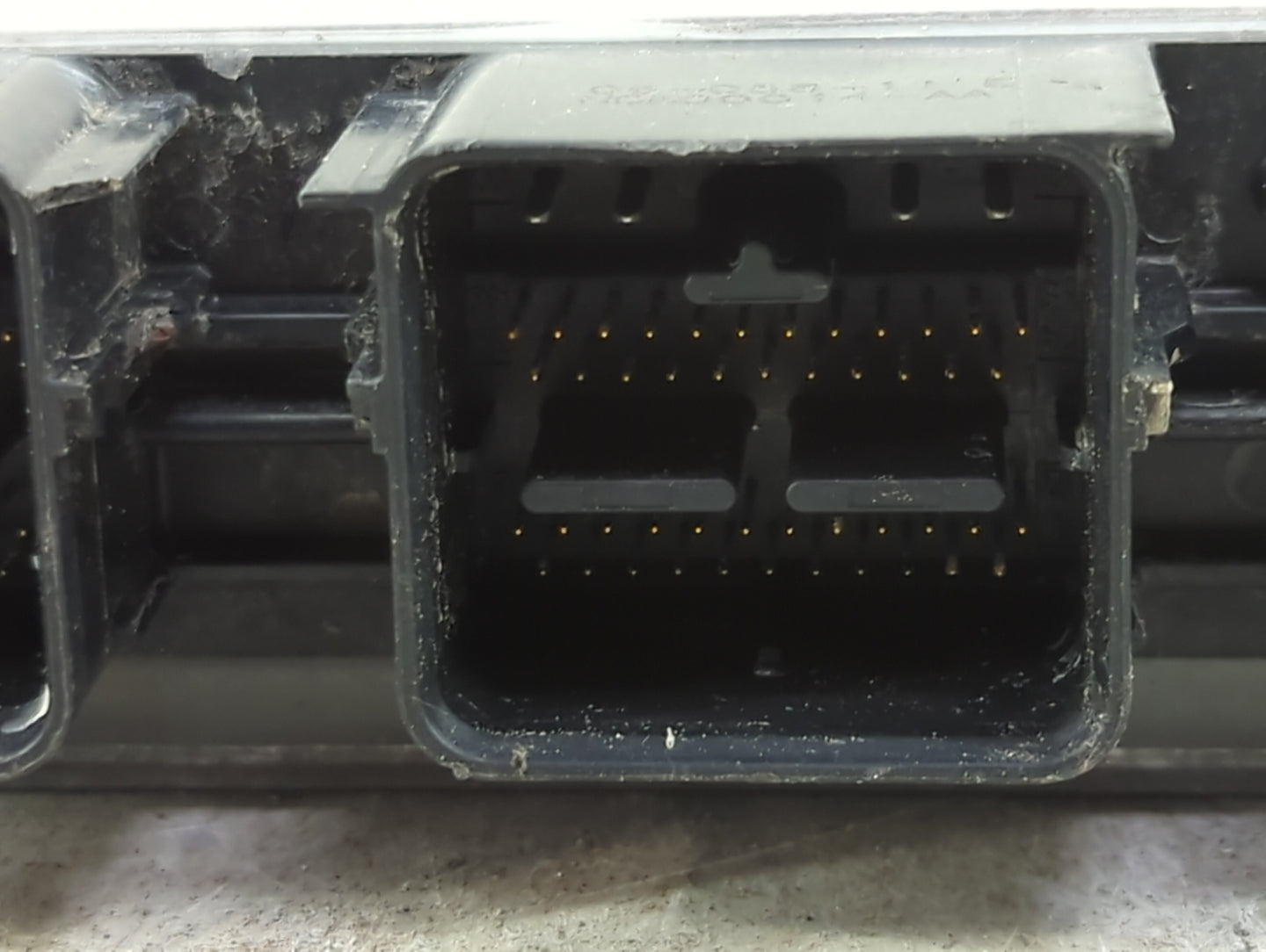 2006 Ford Crown Victoria PCM Engine Control Computer ECU ECM PCU OEM P/N:6W7A-12A650-AKB Fits OEM Used Auto Parts - Oemuseda
