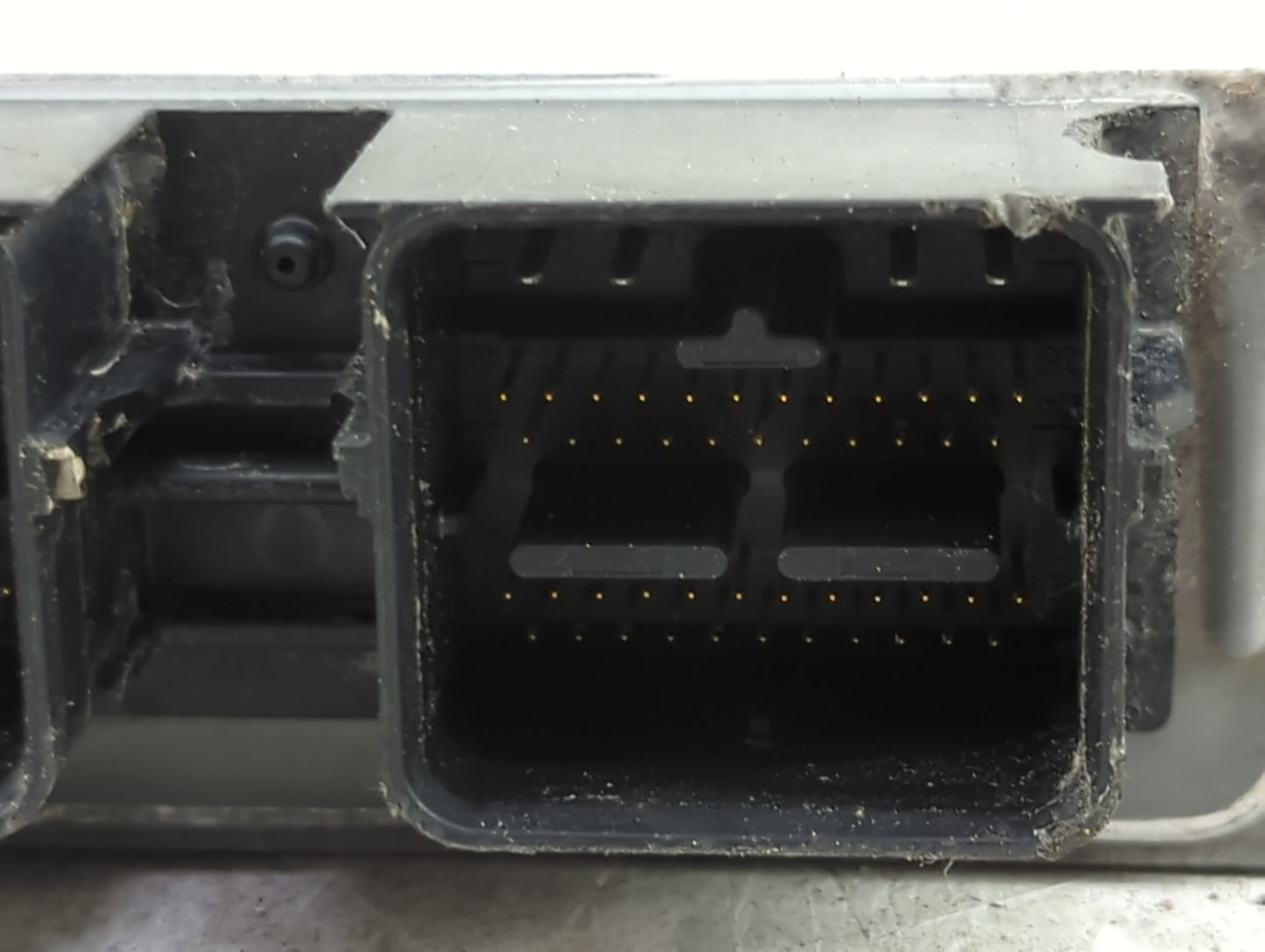 2006 Ford Crown Victoria PCM Engine Control Computer ECU ECM PCU OEM P/N:6W7A-12A650-AKB Fits OEM Used Auto Parts - Oemuseda