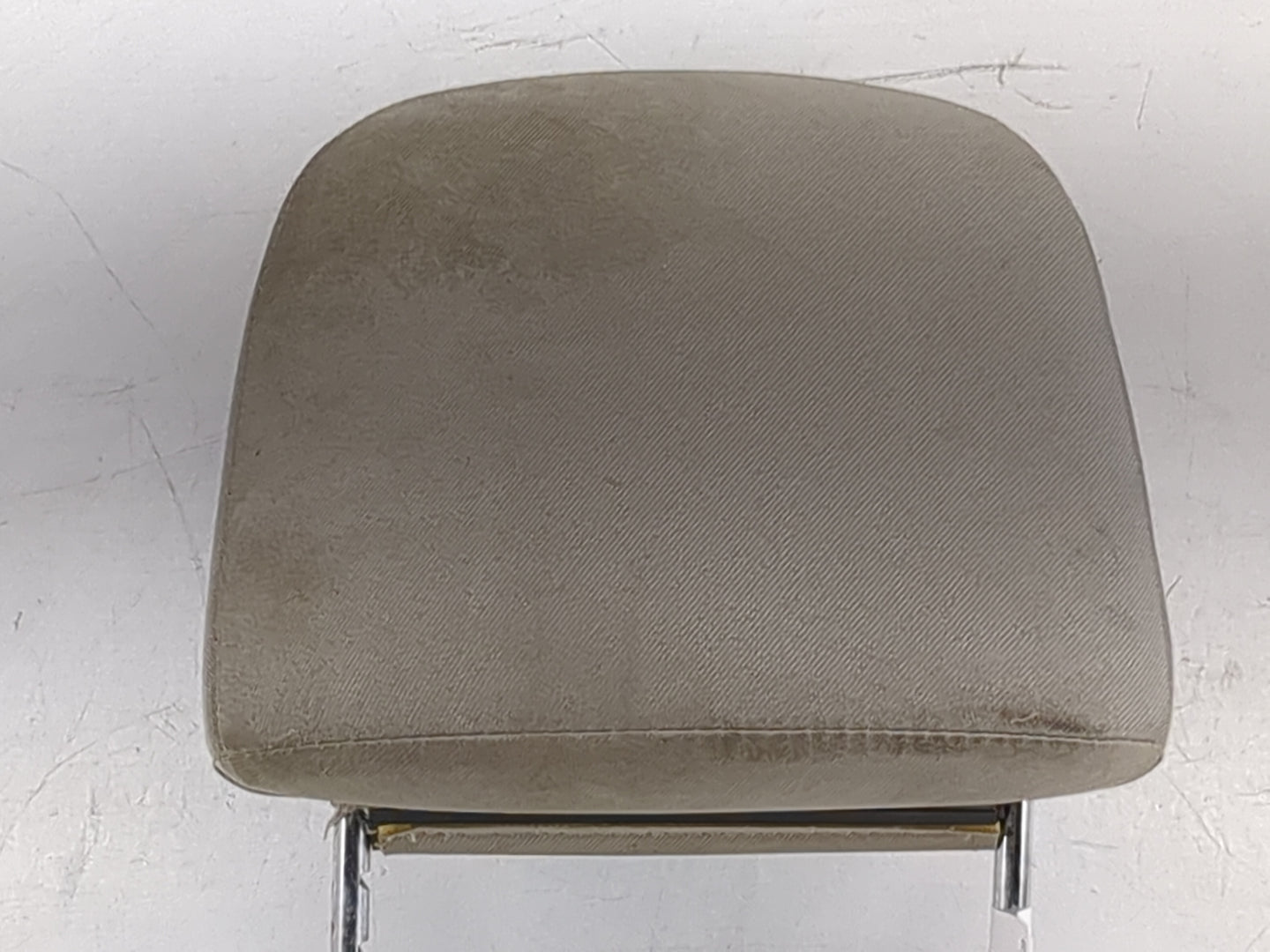 2006 Ford Crown Victoria Headrest Head Rest Front Driver Passenger Seat Fits OEM Used Auto Parts - Oemusedautoparts1.com