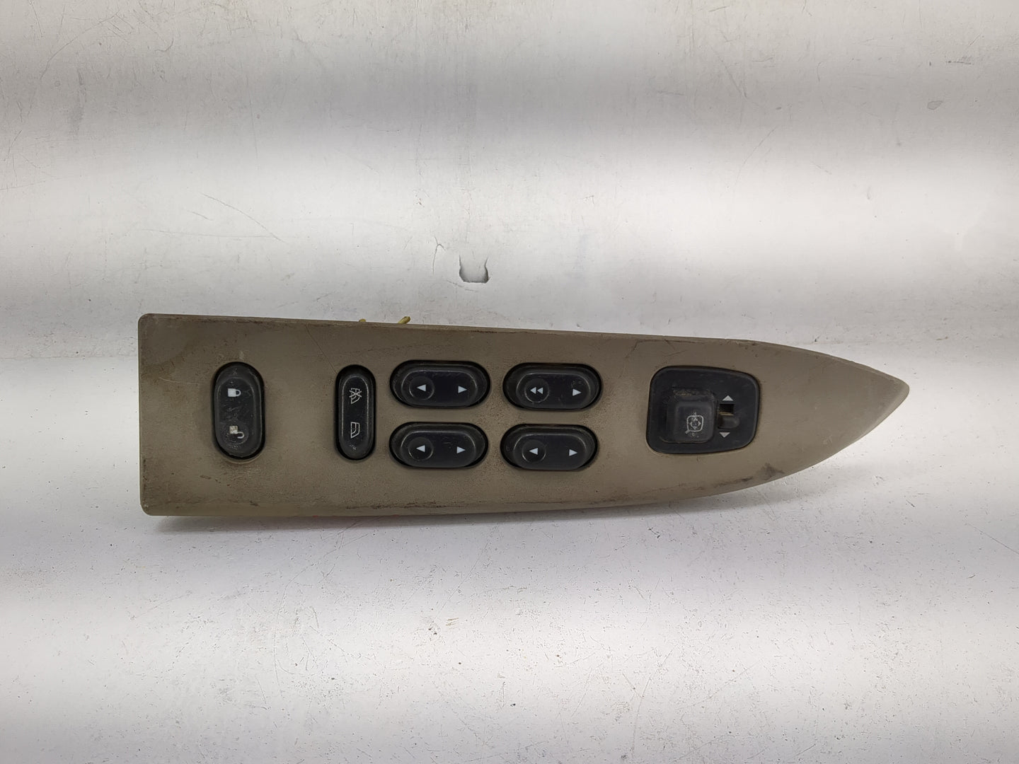 2006 Ford Crown Victoria Master Power Window Switch Replacement Driver Side Left P/N:NME7477657225 572210100115 Fits OEM Use