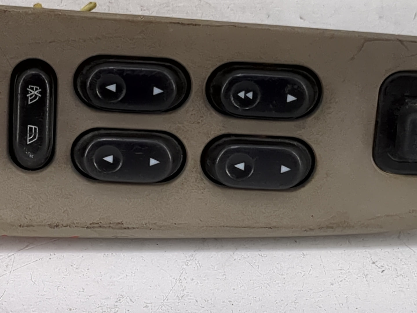 2006 Ford Crown Victoria Master Power Window Switch Replacement Driver Side Left P/N:NME7477657225 572210100115 Fits OEM Use