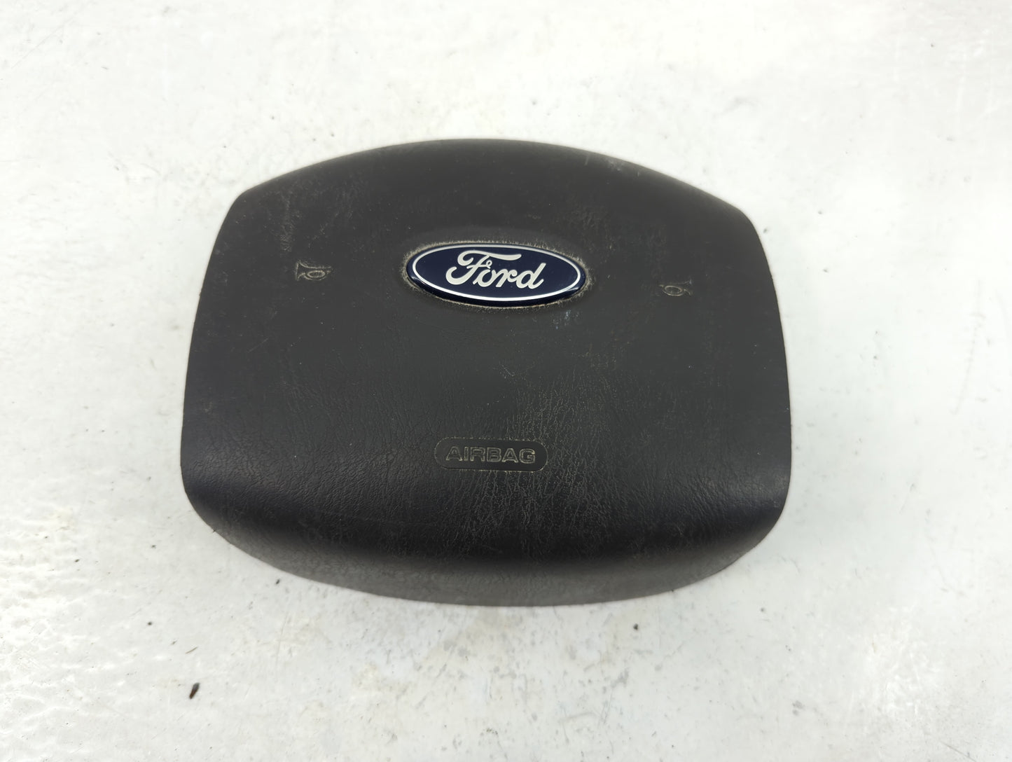 2004-2008 Ford E-150 Air Bag Driver Left Steering Wheel Mounted P/N:6C2415043B13AA Fits Fits 2004 2005 2006 2007 2008 OEM Us