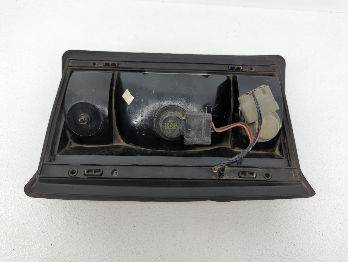 2005-2014 Ford E-250 Tail Light Assembly Passenger Right OEM P/N:F7UB-13440-AA Fits OEM Used Auto Parts - Oemusedautoparts1.