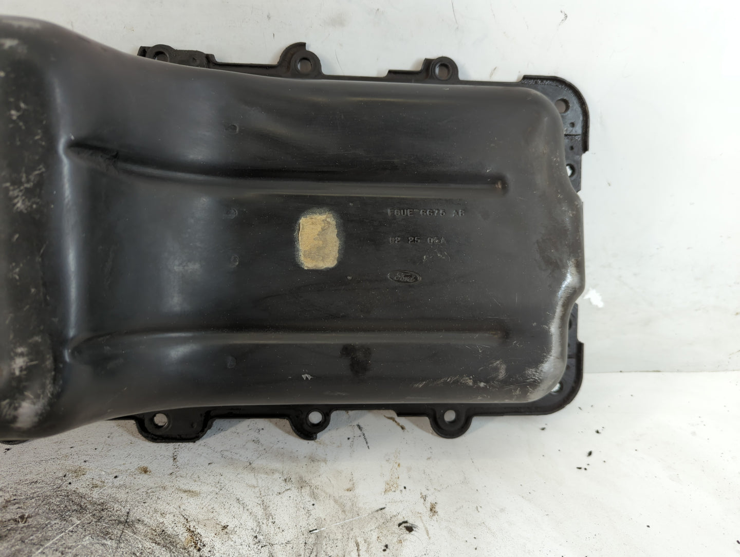 1999-2019 Ford E-350 Super Duty Engine Oil Pan P/N:F8UE 6675 AB Fits OEM Used Auto Parts - Oemusedautoparts1.com