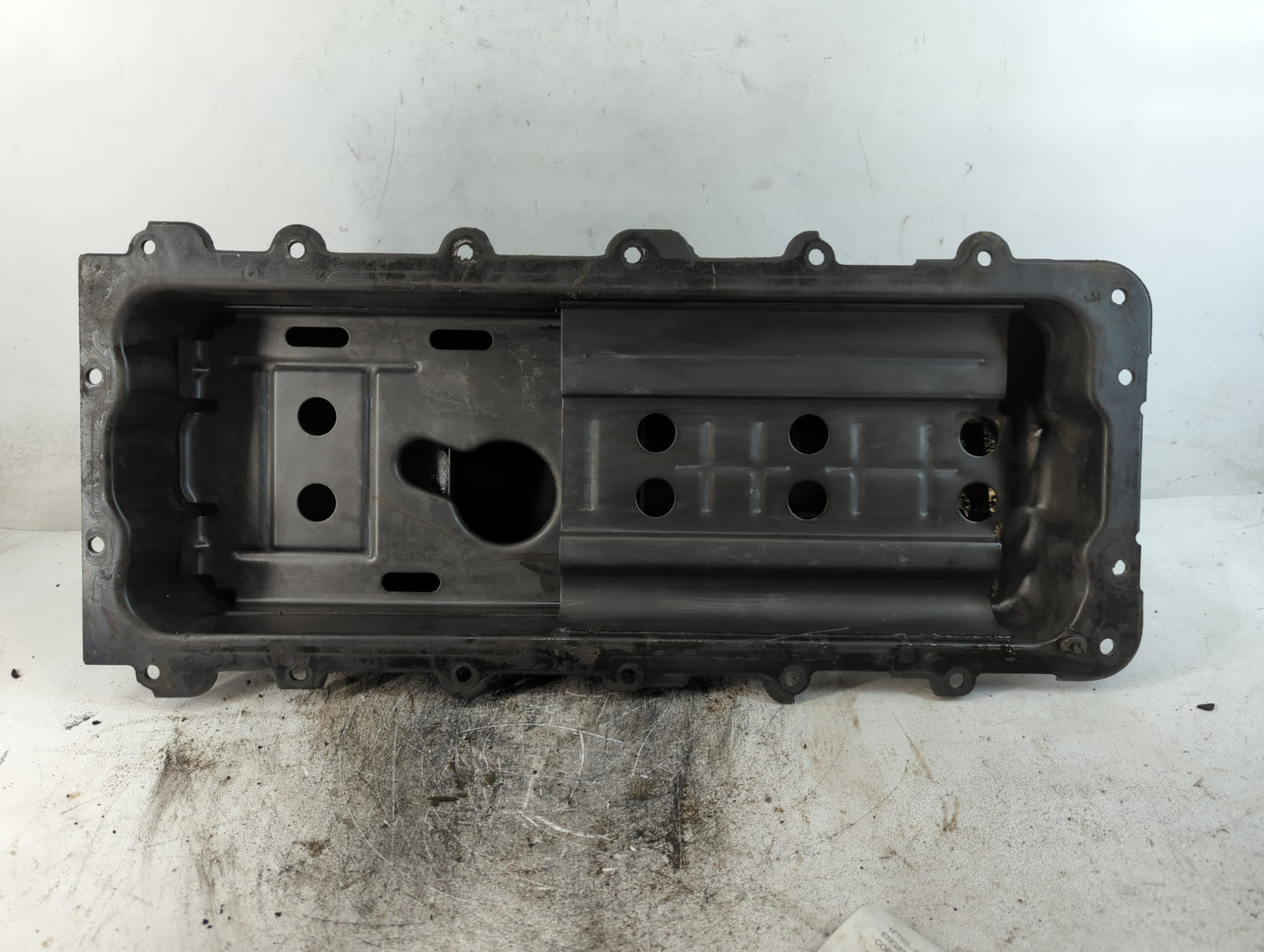1999-2019 Ford E-350 Super Duty Engine Oil Pan P/N:F8UE 6675 AB Fits OEM Used Auto Parts - Oemusedautoparts1.com