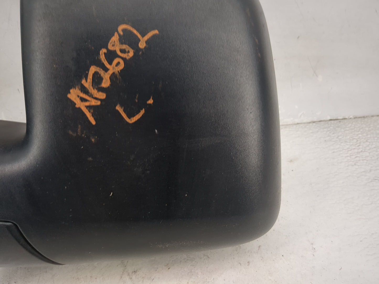 2006 Ford E150 Driver Side View Mirror - Left Door Mirror OEM Used - Oemusedautoparts1.com