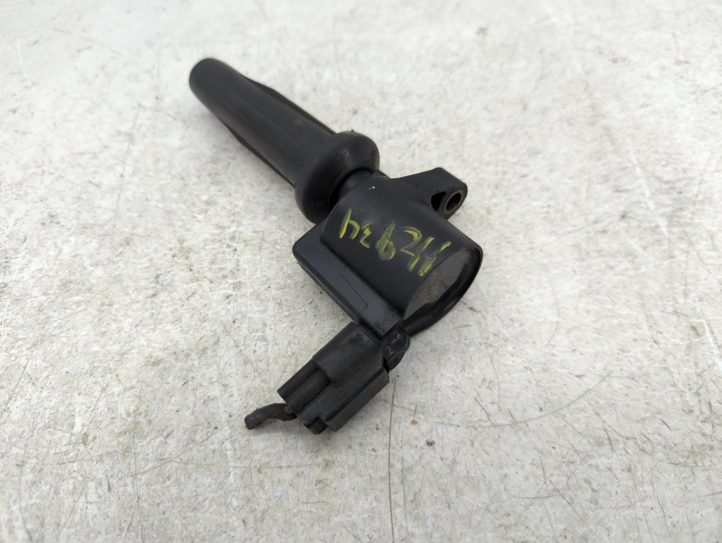 2005-2008 Ford Escape Ignition Coil Igniter Pack - Oemusedautoparts1.com