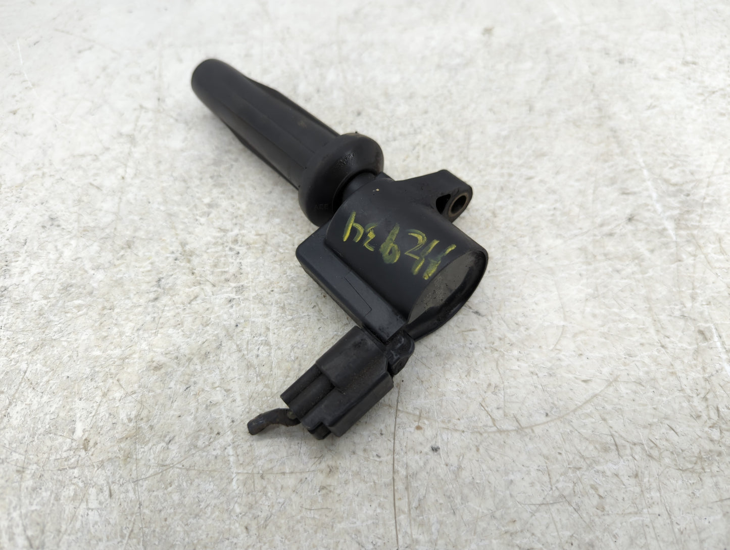 2005-2008 Ford Escape Ignition Coil Igniter Pack - Oemusedautoparts1.com