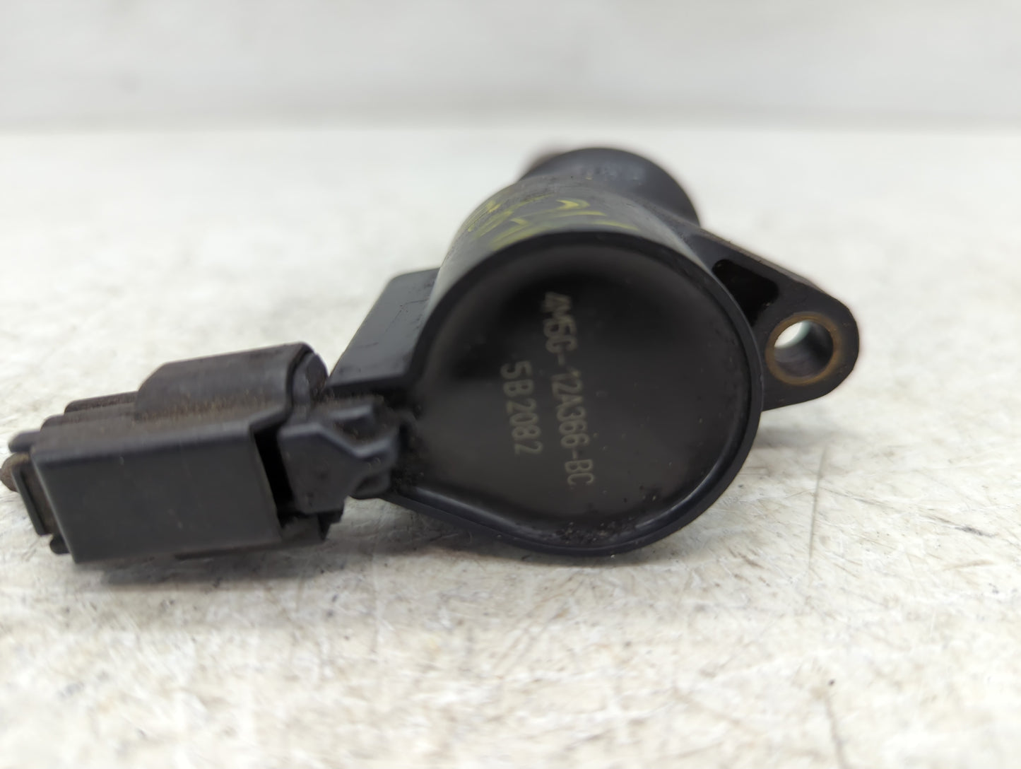 2005-2008 Ford Escape Ignition Coil Igniter Pack - Oemusedautoparts1.com
