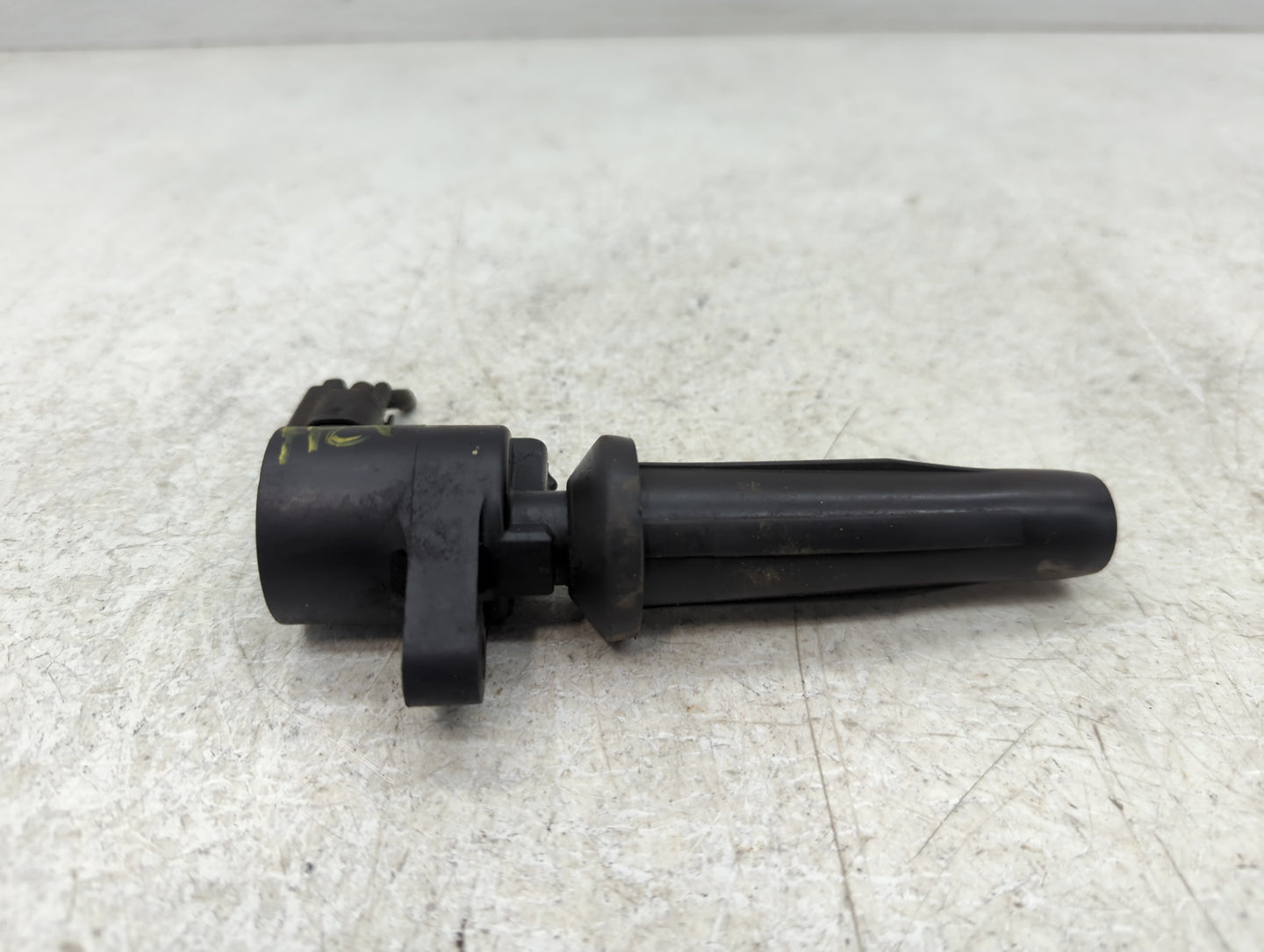 2005-2008 Ford Escape Ignition Coil Igniter Pack - Oemusedautoparts1.com