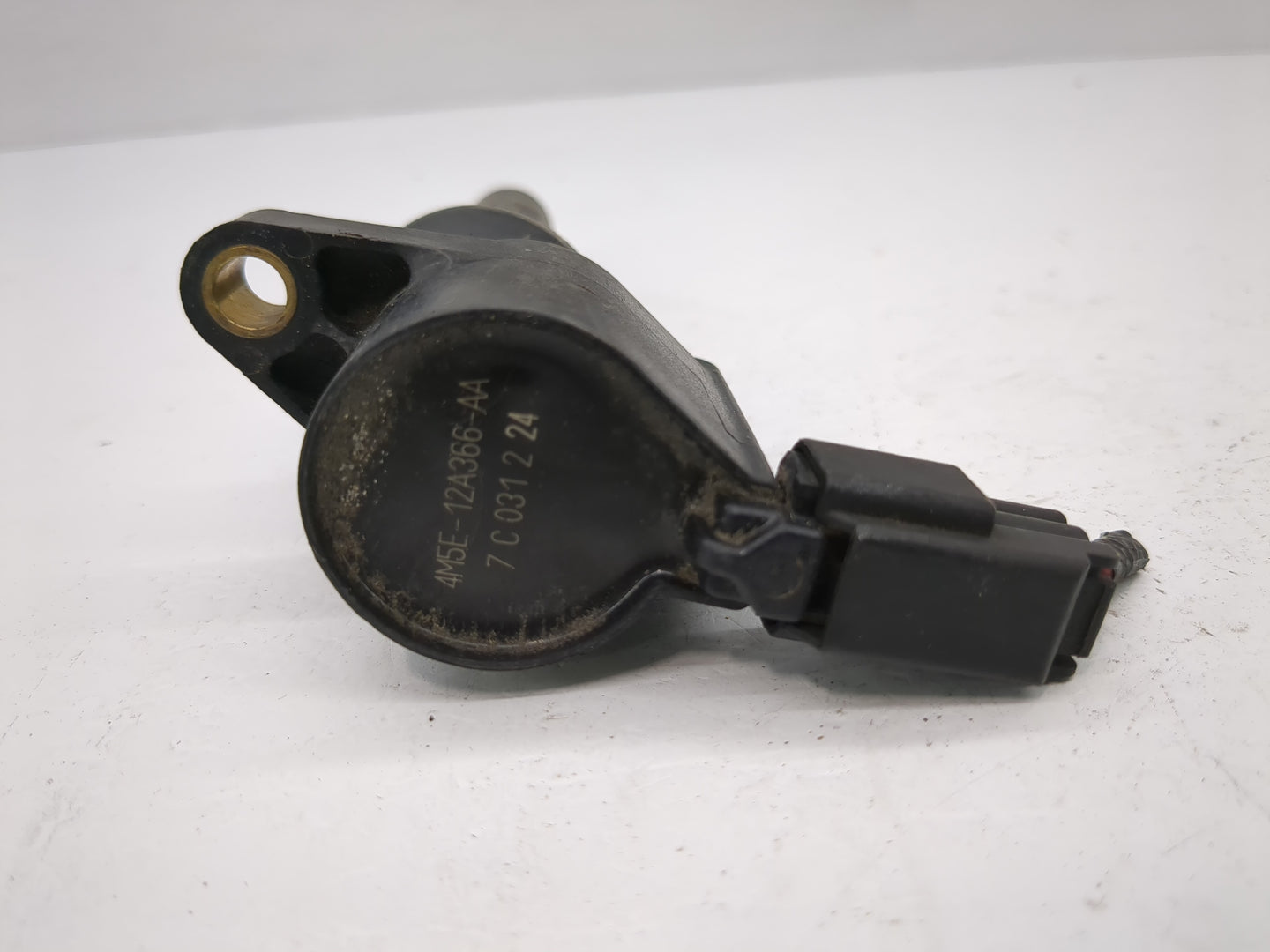 2005-2008 Ford Escape Ignition Coil Igniter Pack - Oemusedautoparts1.com