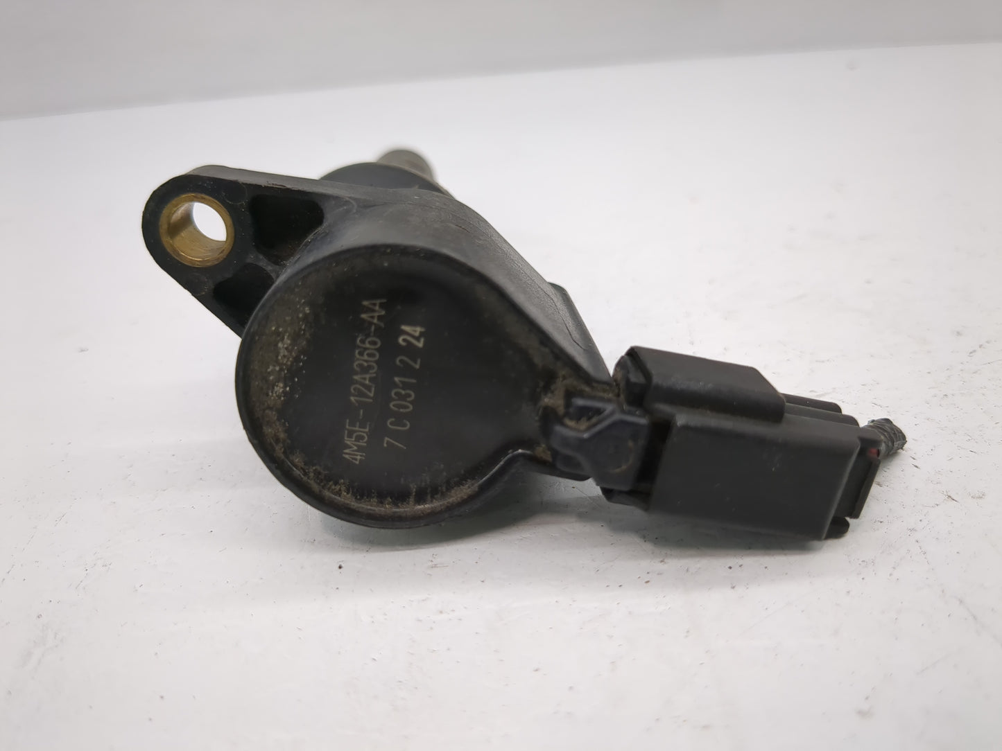 2005-2008 Ford Escape Ignition Coil Igniter Pack - Oemusedautoparts1.com