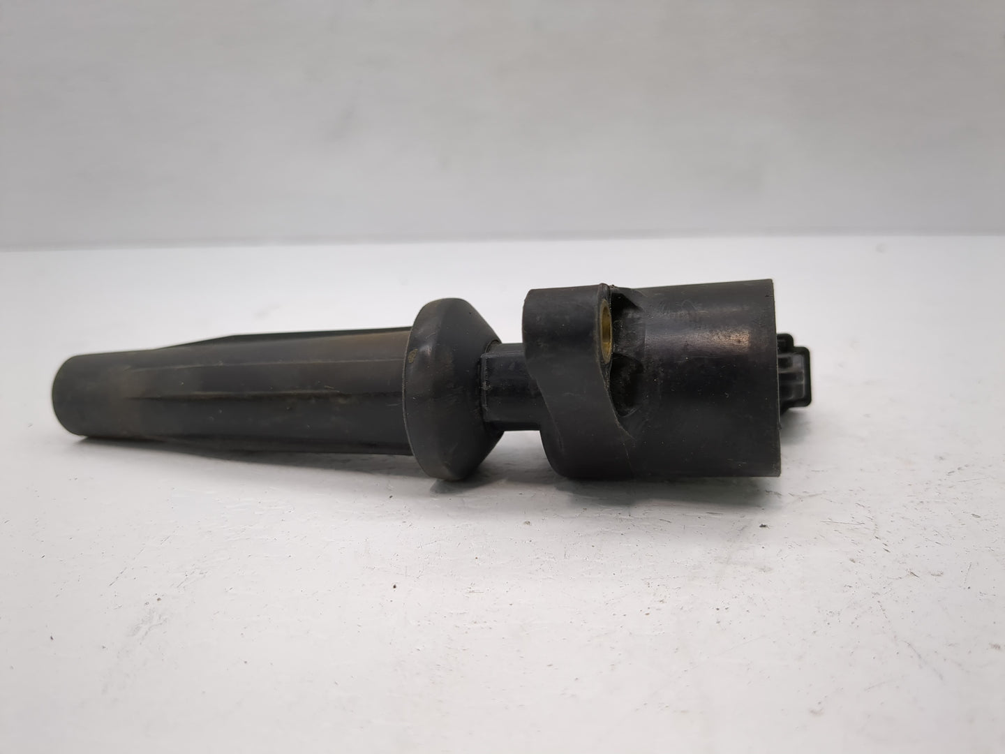 2005-2008 Ford Escape Ignition Coil Igniter Pack - Oemusedautoparts1.com