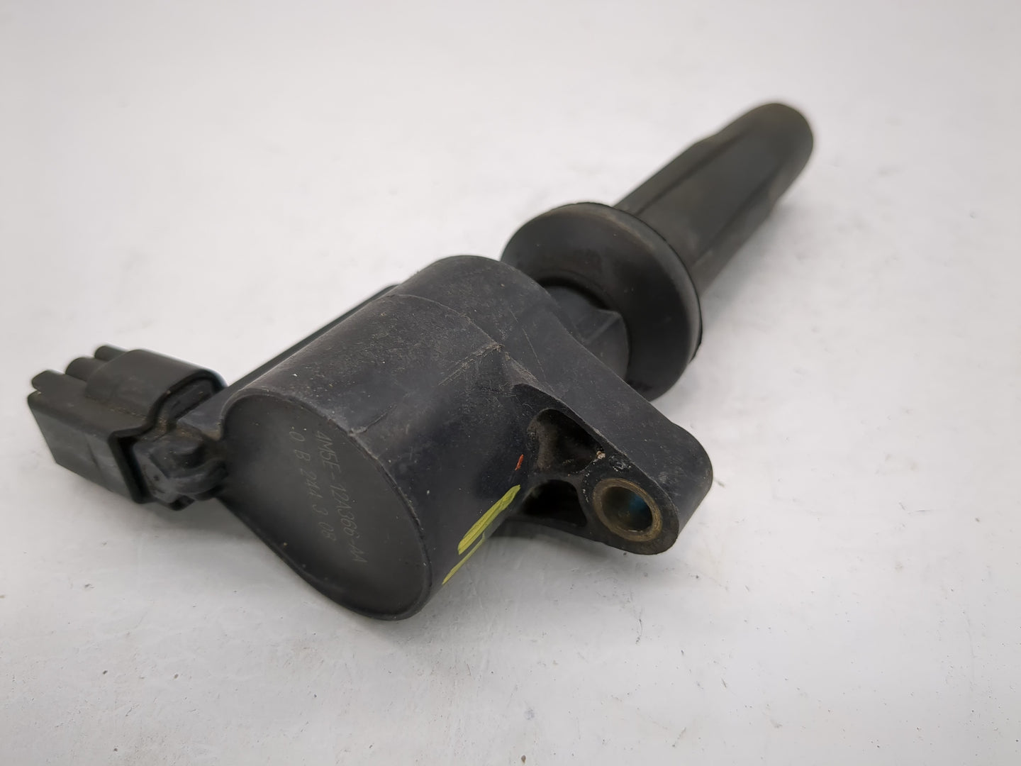 2005-2008 Ford Escape Ignition Coil Igniter Pack - Oemusedautoparts1.com