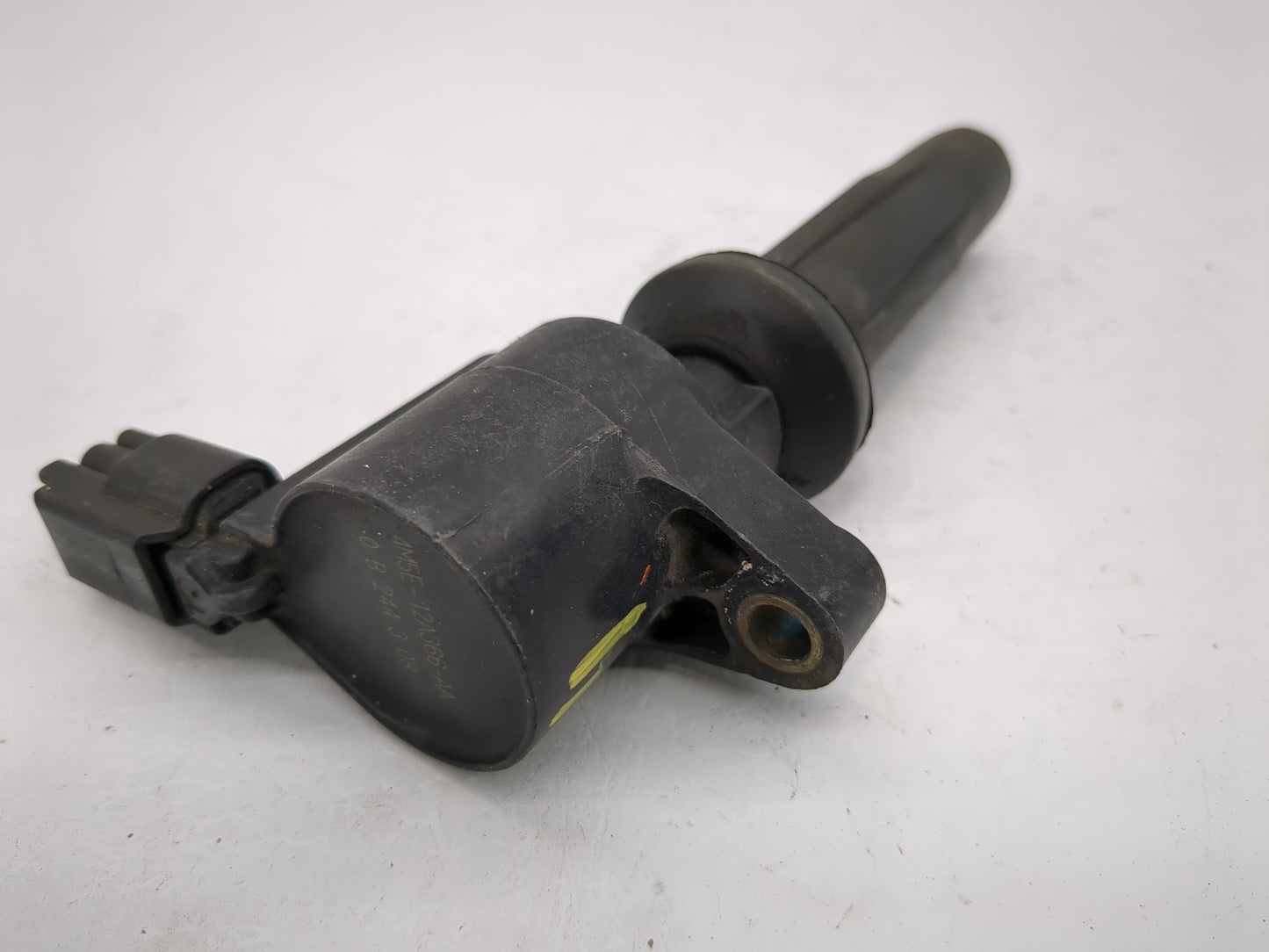 2005-2008 Ford Escape Ignition Coil Igniter Pack - Oemusedautoparts1.com