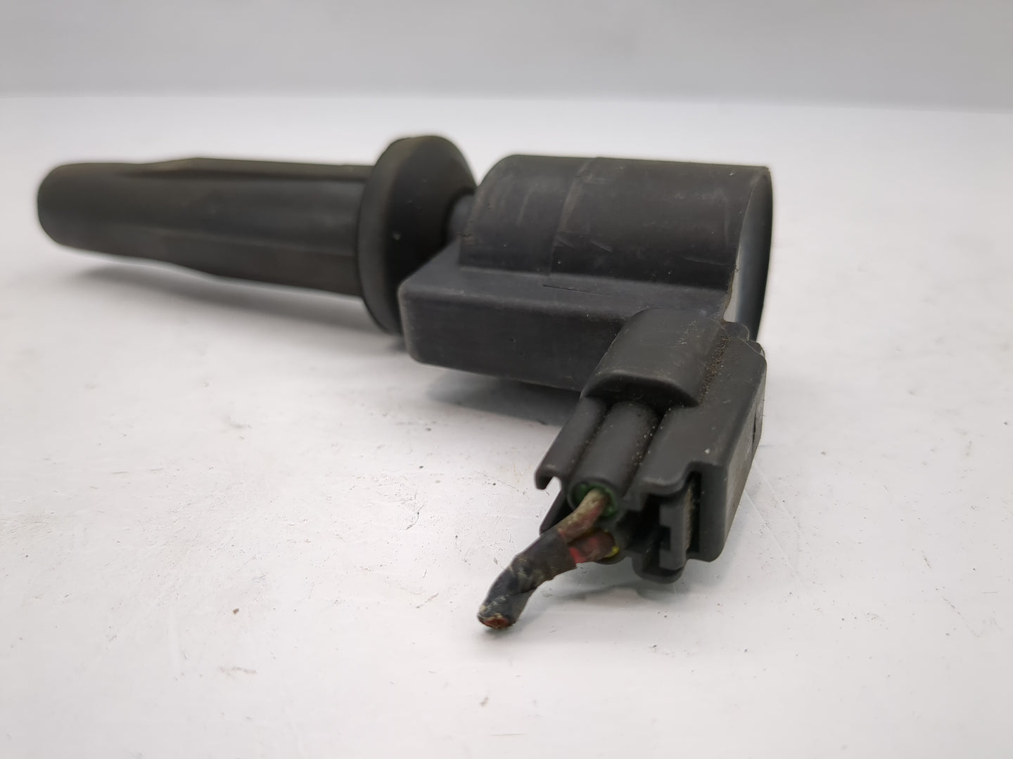 2005-2008 Ford Escape Ignition Coil Igniter Pack - Oemusedautoparts1.com