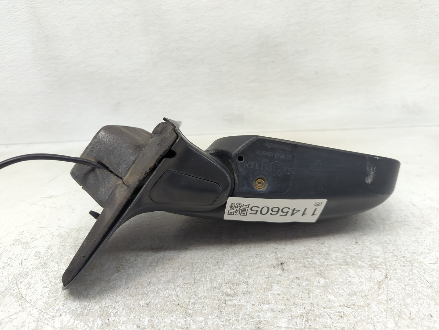 2001-2007 Ford Escape Passenger Side View Mirror - Right Door Mirror OEM Used - Oemusedautoparts1.com