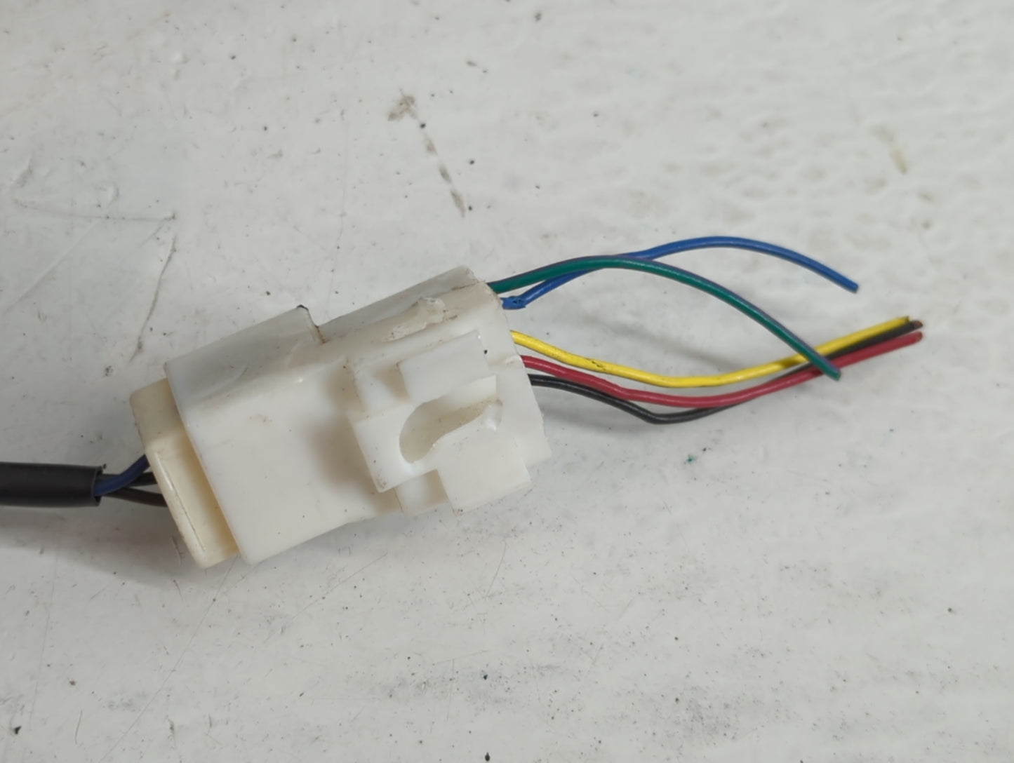 2001-2007 Ford Escape Side Mirror Replacement Driver Left View Door Mirror Fits Fits 2001 2002 2003 2004 2005 2006 2007 OEM 