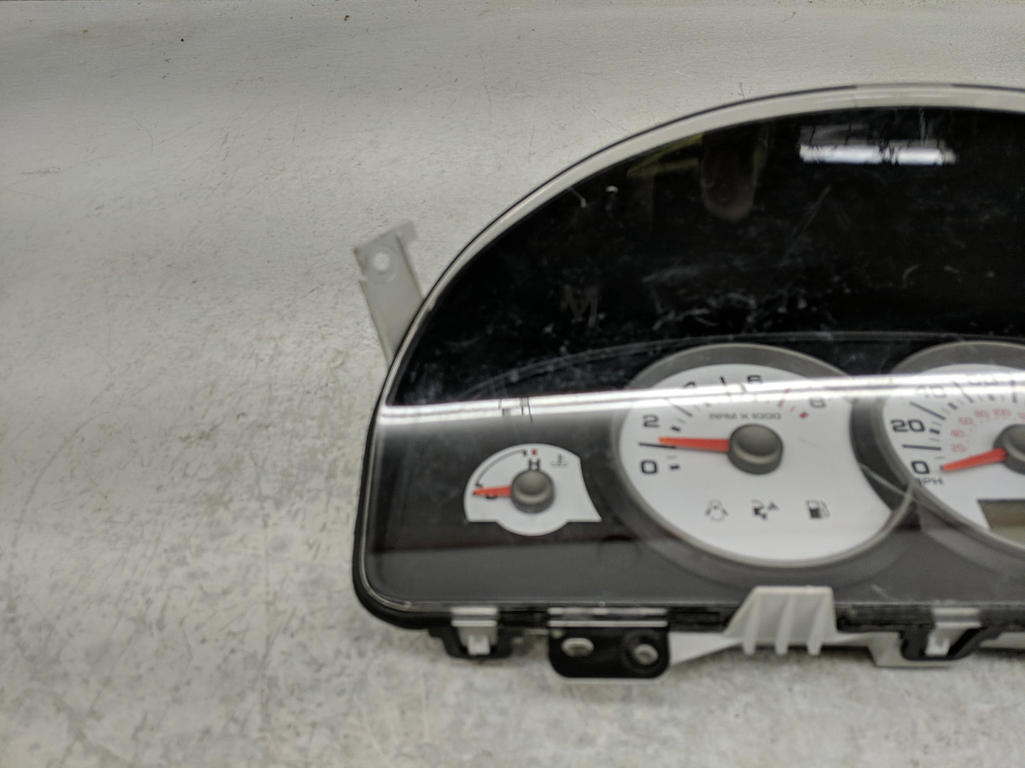 2006 Ford Escape Instrument Cluster Speedometer Gauges Fits OEM Used Auto Parts - Oemusedautoparts1.com